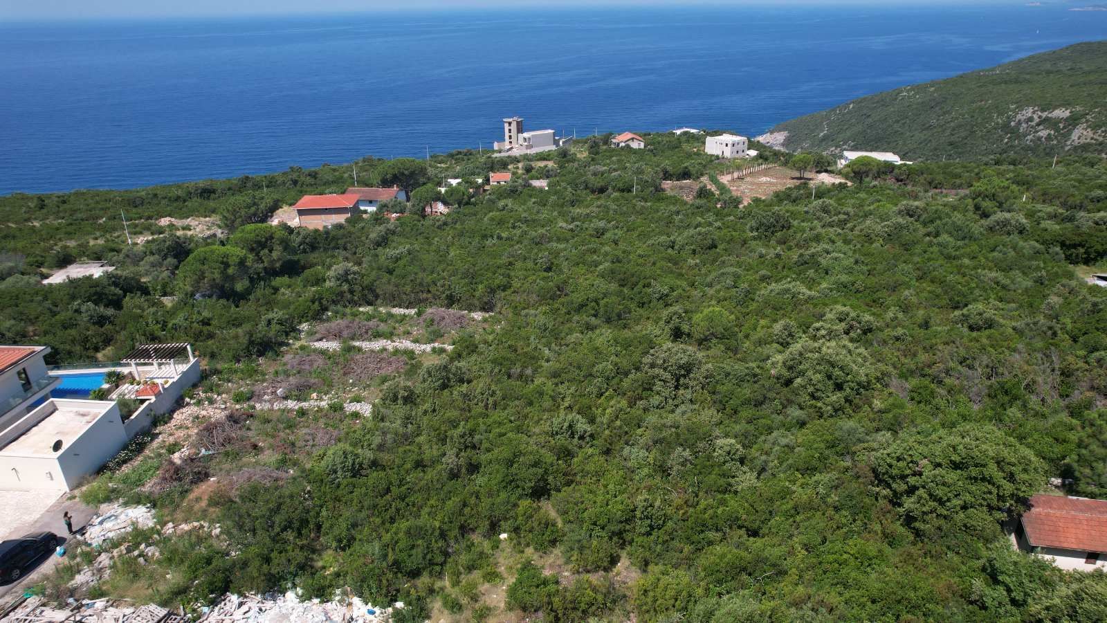 amforaproperty.com/Urbanizovan Plac na prodaju 1100m2 Zagora, opština Kotor, Crna Gora - Pogled na more