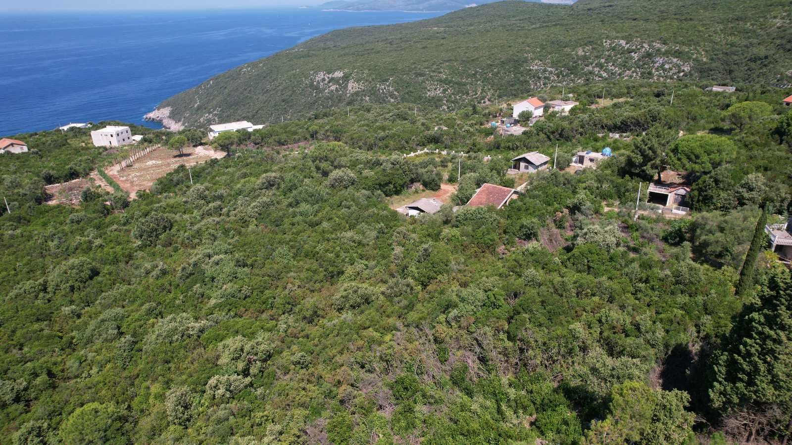 amforaproperty.com/Prodaje se urbanizovan plac 2060m2 Zagora, opština Kotor, Crna Gora - Pogled na more