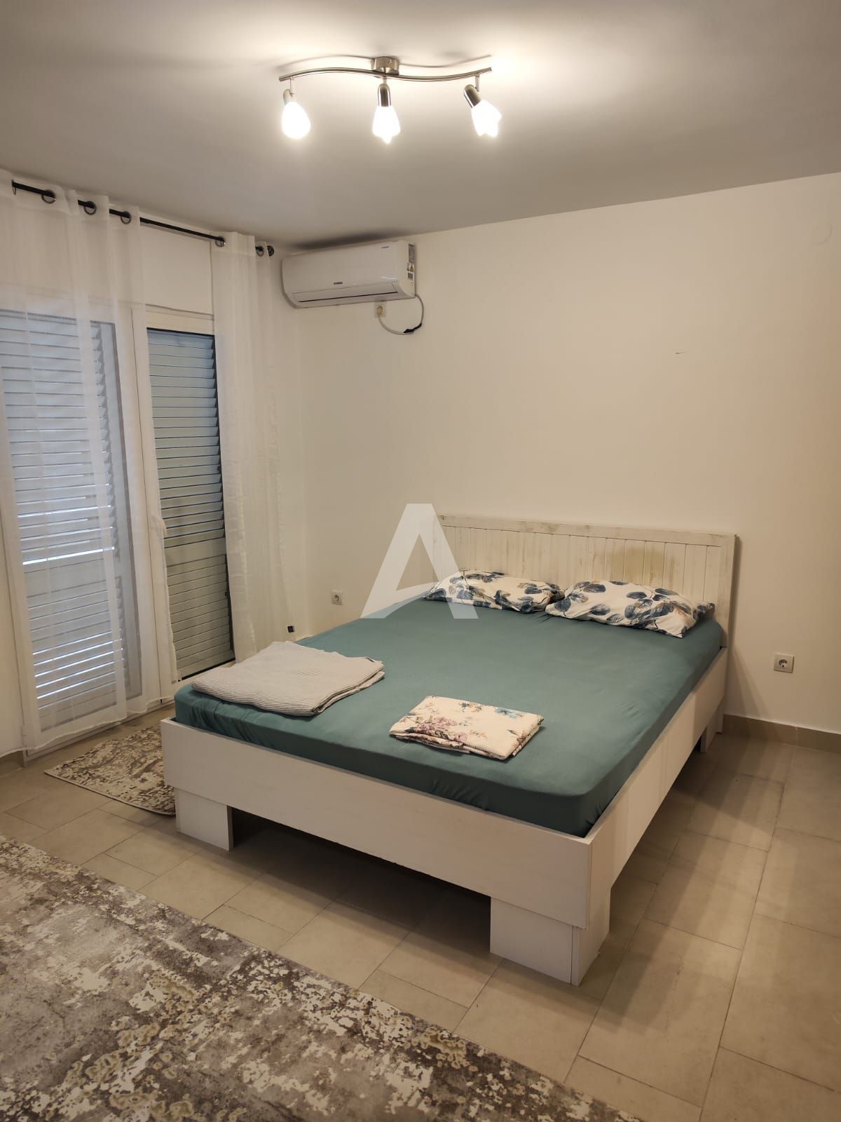 amforaproperty.com/Izdavanje,Budva,Centar-Jednosoban stan na atraktivnoj lokaciji  (na duzi period)