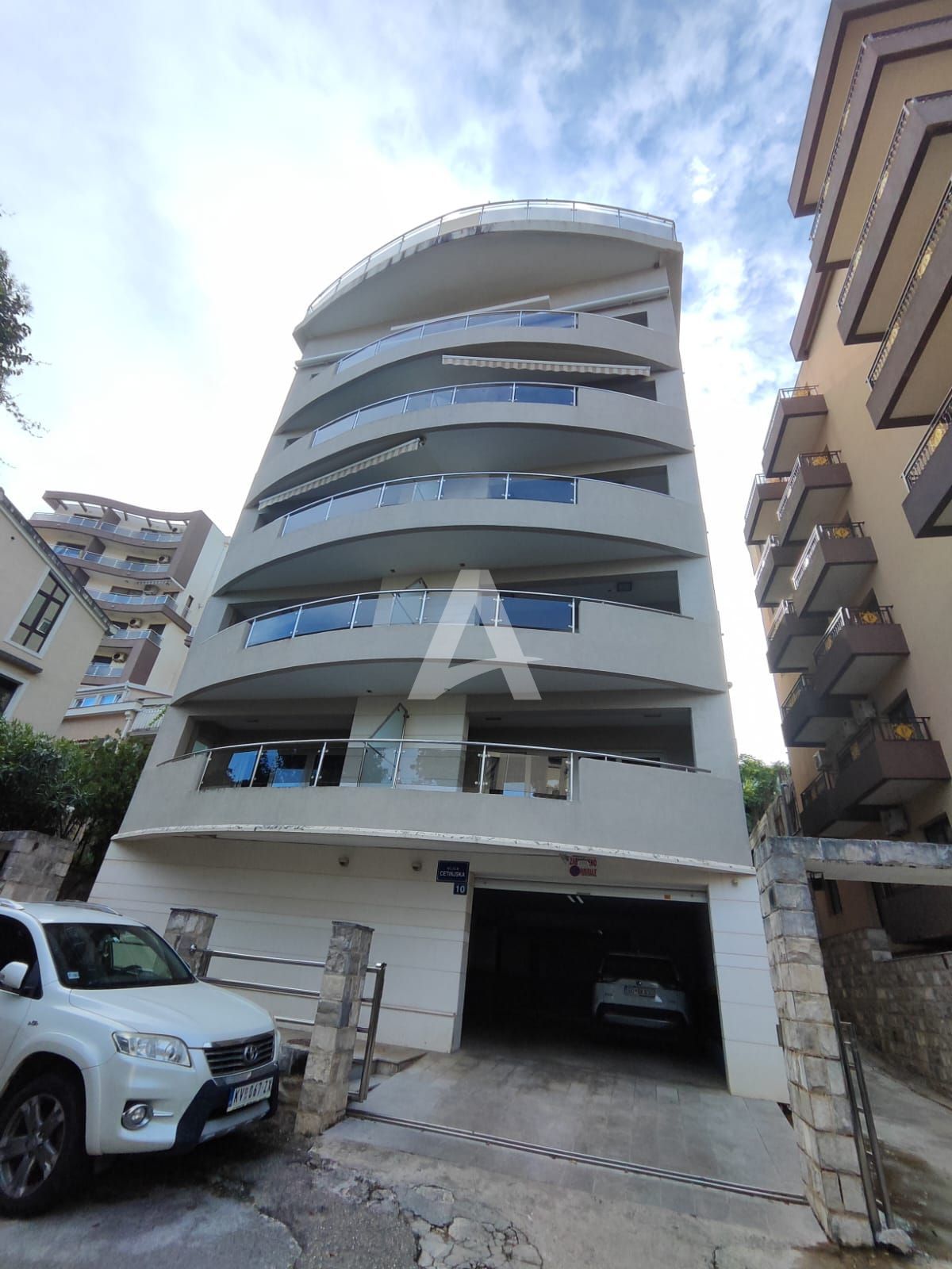 amforaproperty.com/Izdavanje,Budva,Centar-Jednosoban stan na atraktivnoj lokaciji  (na duzi period)