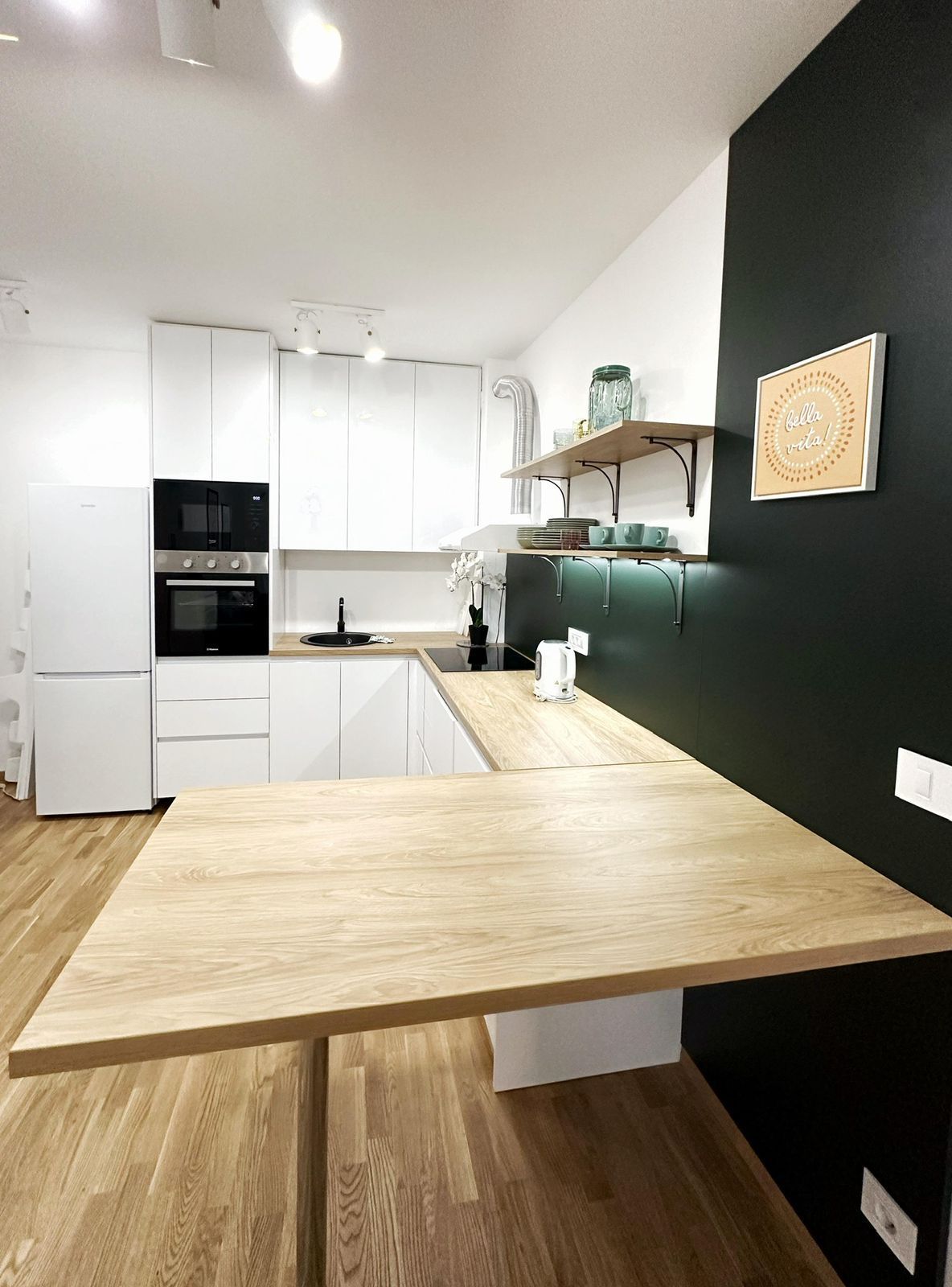 Izdavanje,Becici-Nov dvosoban stan 55m2 (NA DUZI PERIOD) - Amfora Real Estate