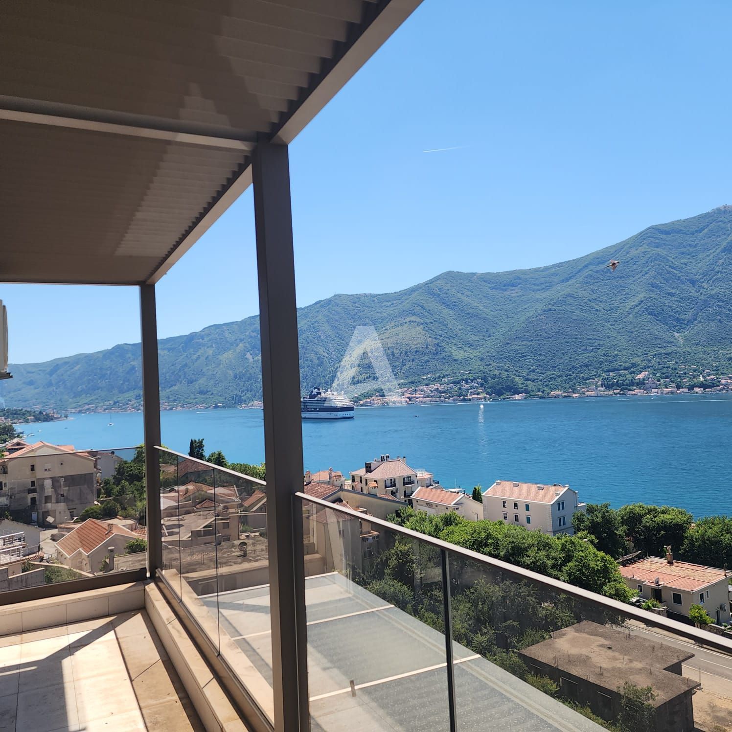 amforaproperty.com/Kotor, Dobrota - Jednosoban stan 50m² sa pogledom na more, bez plaćanja 3% poreza