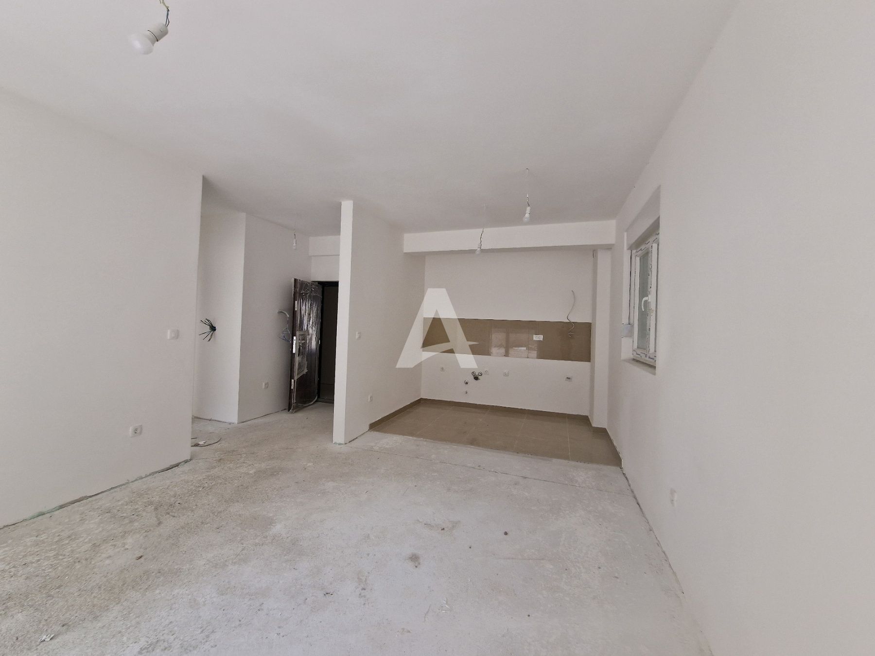 amforaproperty.com/Prodaja Jednosobnog Stana 42m² u Novoj Zgradi u Bečićima – Bez 3% Poreza!