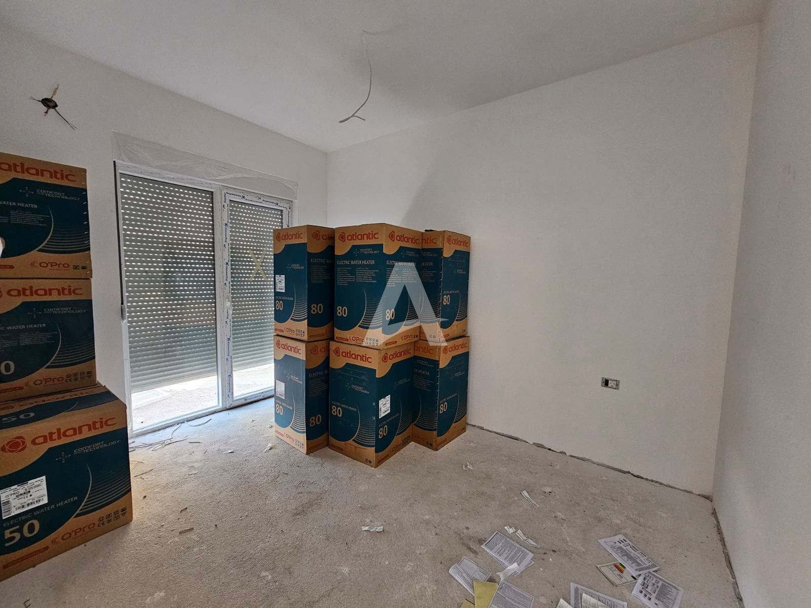 amforaproperty.com/Prodaja Dvosobnog Stana 48m² s Pogledom na More u Novoj Zgradi u Bečićima – Bez 3% Poreza!