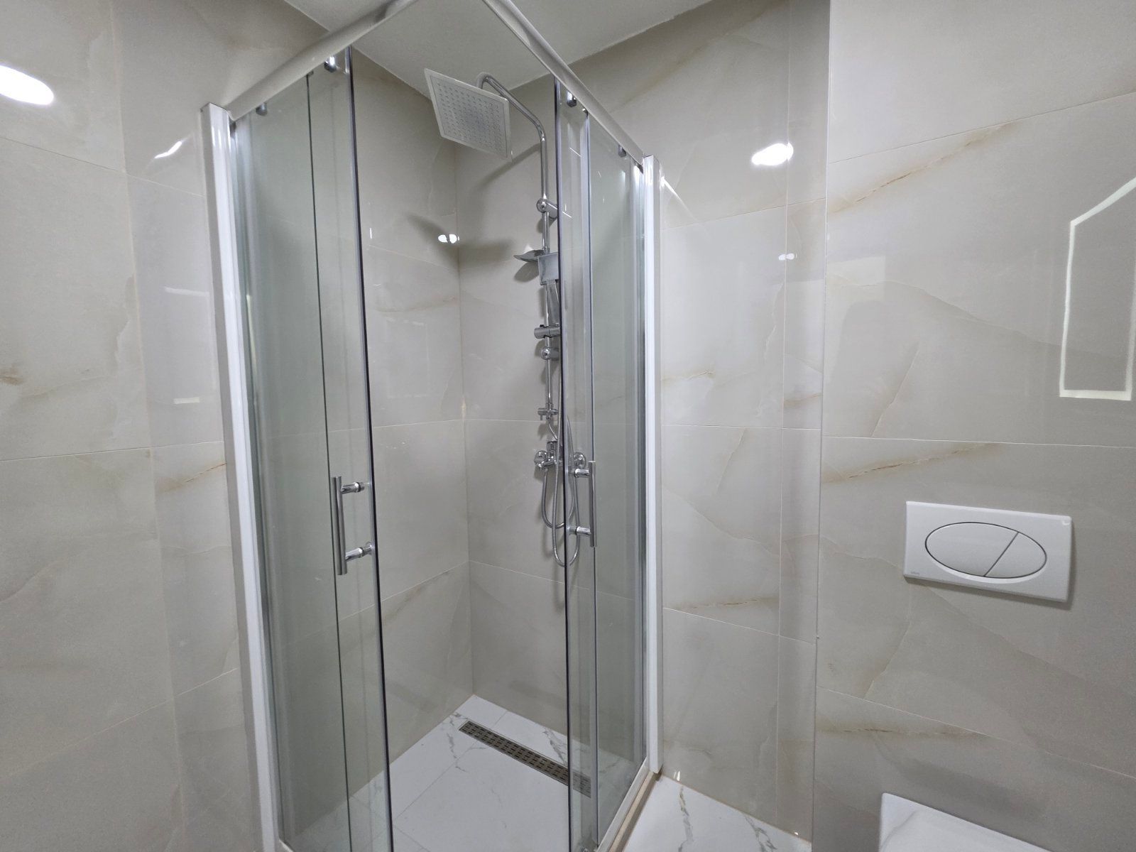 Dvosoban Stan 58m² s Pogledom na More u Bečićima – Nova Zgrada, Bez 3% Poreza! - Amfora Real Estate