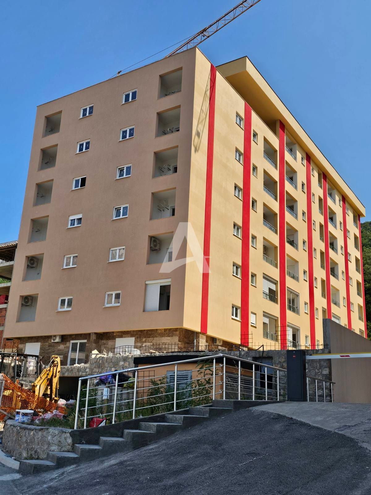 amforaproperty.com/Prodaja Studio Apartmana 23m² u Novoj Zgradi u Bečićima – Bez 3% Poreza!