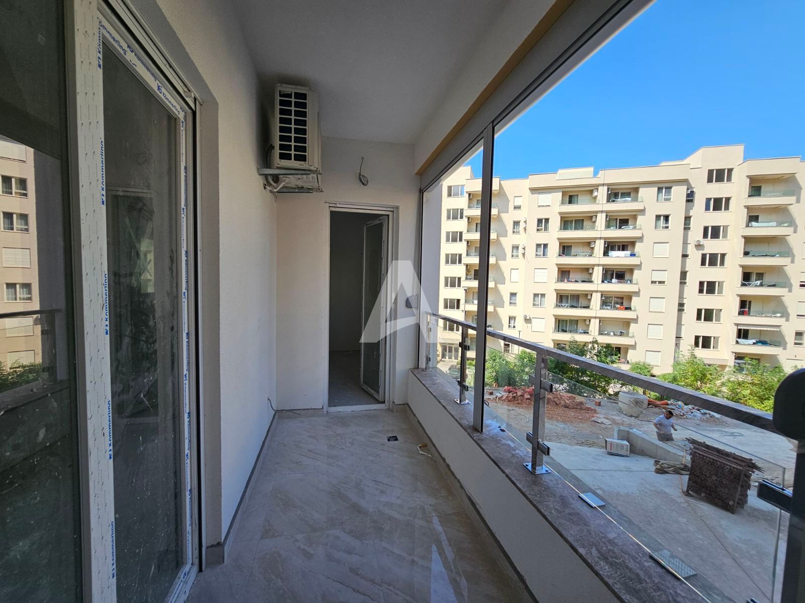 amforaproperty.com/Prodaja Studio Apartmana 23m² u Novoj Zgradi u Bečićima – Bez 3% Poreza!