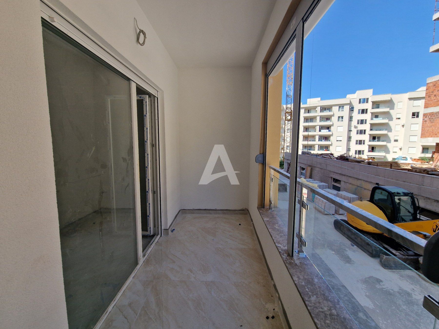 amforaproperty.com/Prodaja Jednosobnog stana 46m² u Novoj Zgradi u Bečićima – Bez 3% Poreza!