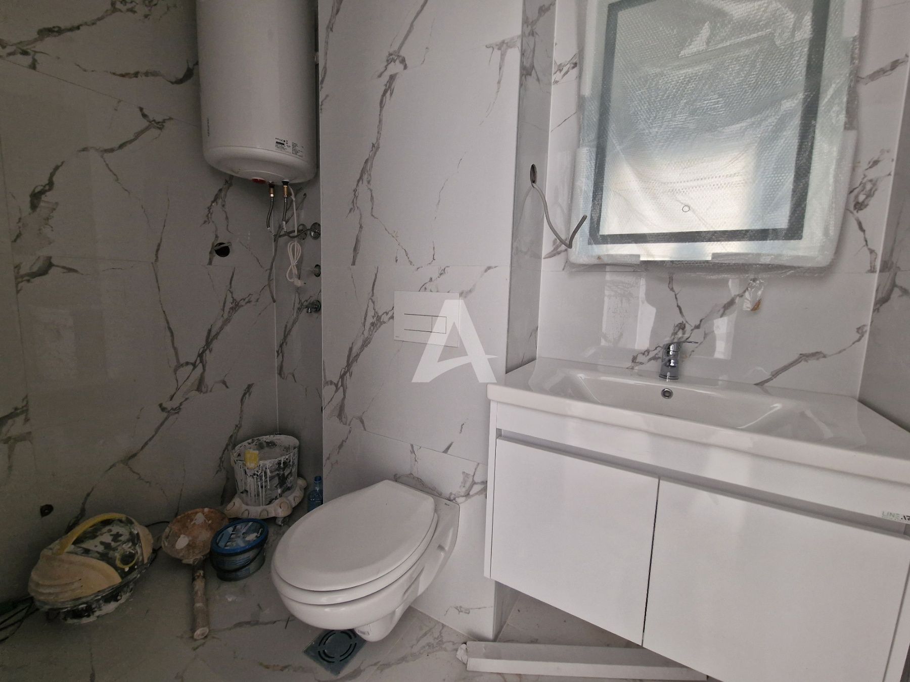 amforaproperty.com/Prodaja Jednosobnog stana 43m² sa bocnim pogledom na more u Novoj Zgradi u Bečićima – Bez 3% Poreza!