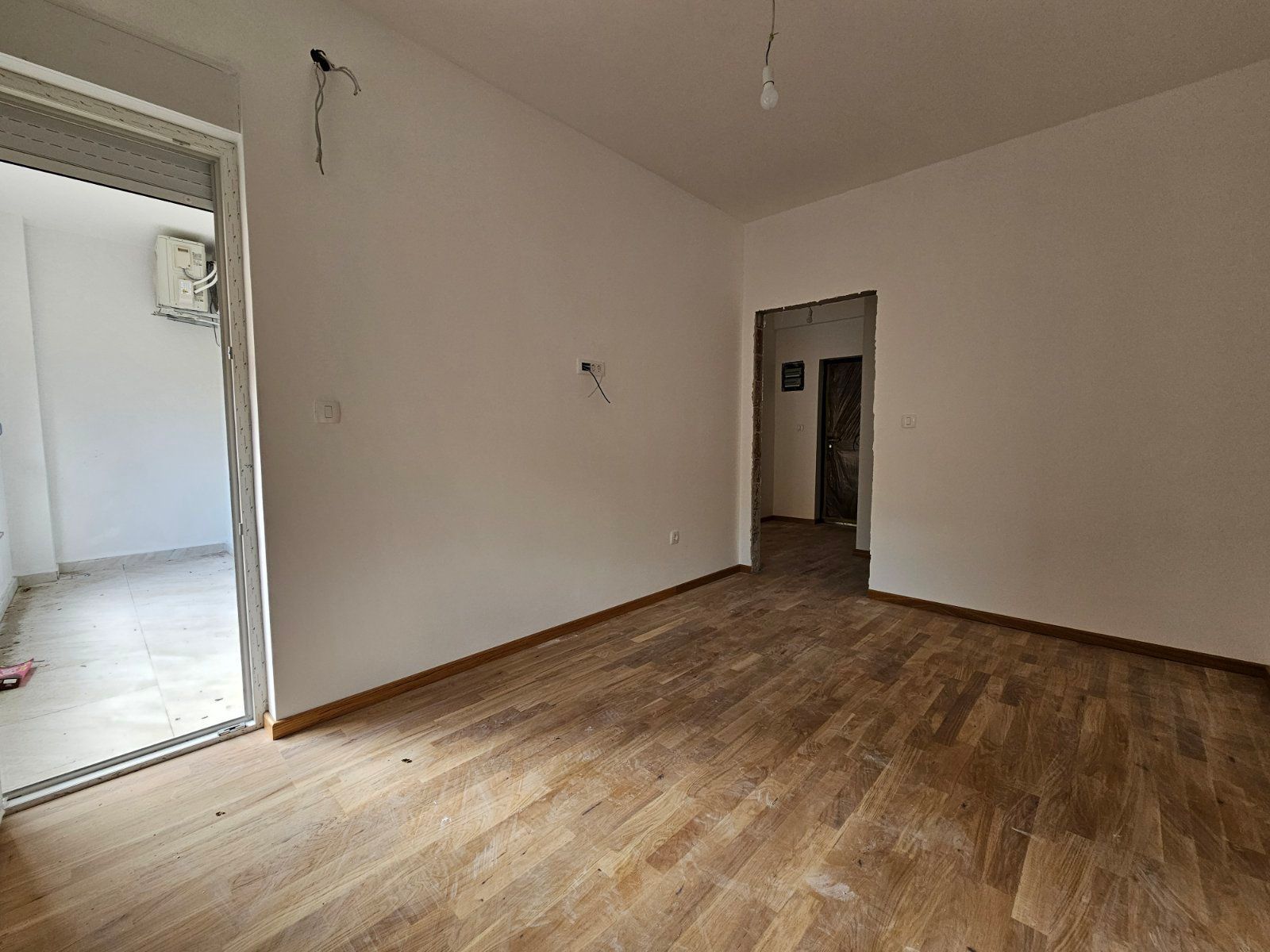 amforaproperty.com/Prodaja Jednosobnog stana 43m² sa bocnim pogledom na more u Novoj Zgradi u Bečićima – Bez 3% Poreza!