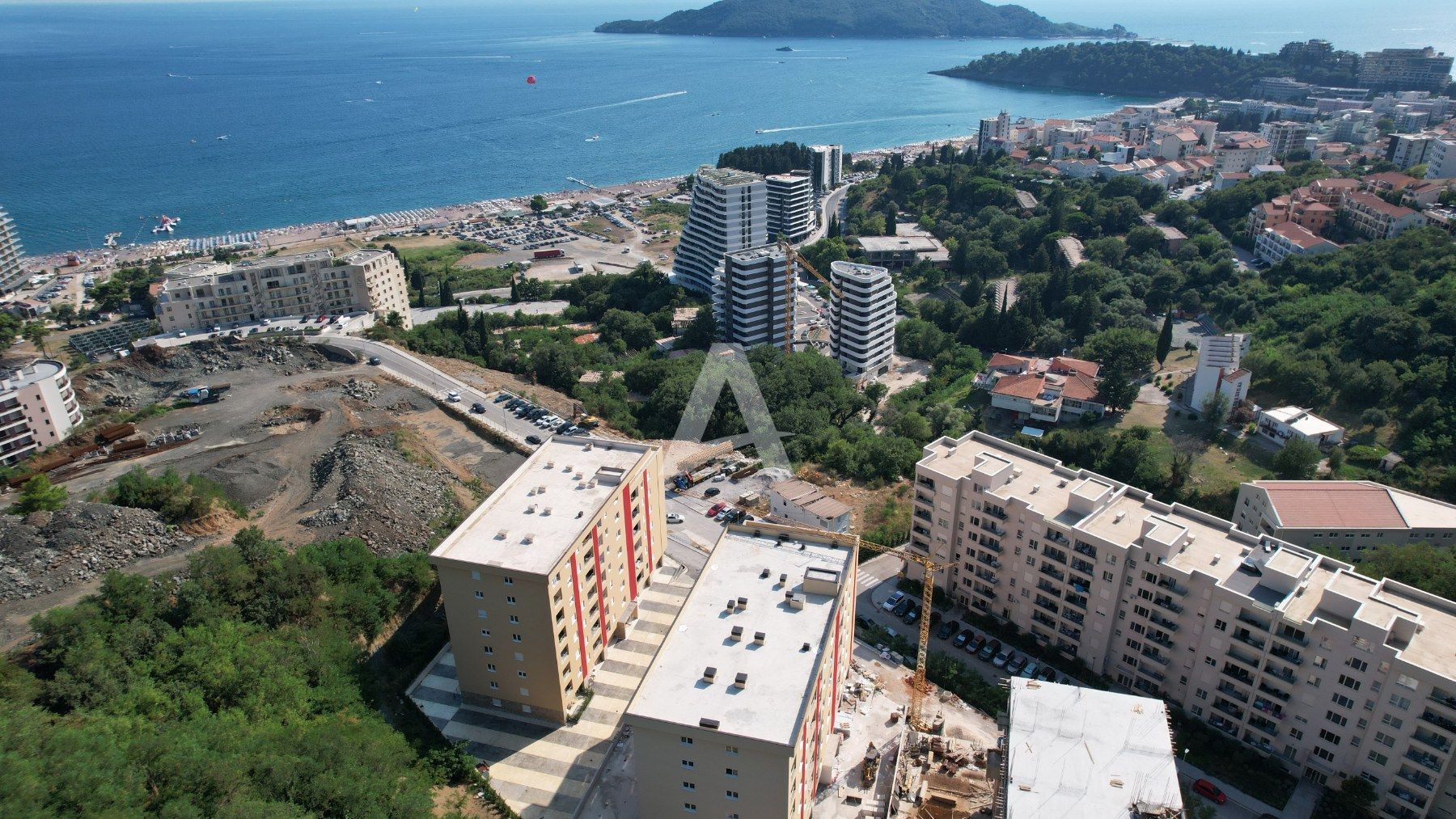 amforaproperty.com/Prodaja Dvosobnog Stana 48m² sa pogledom na more u Novoj Zgradi u Bečićima – Bez 3% Poreza!