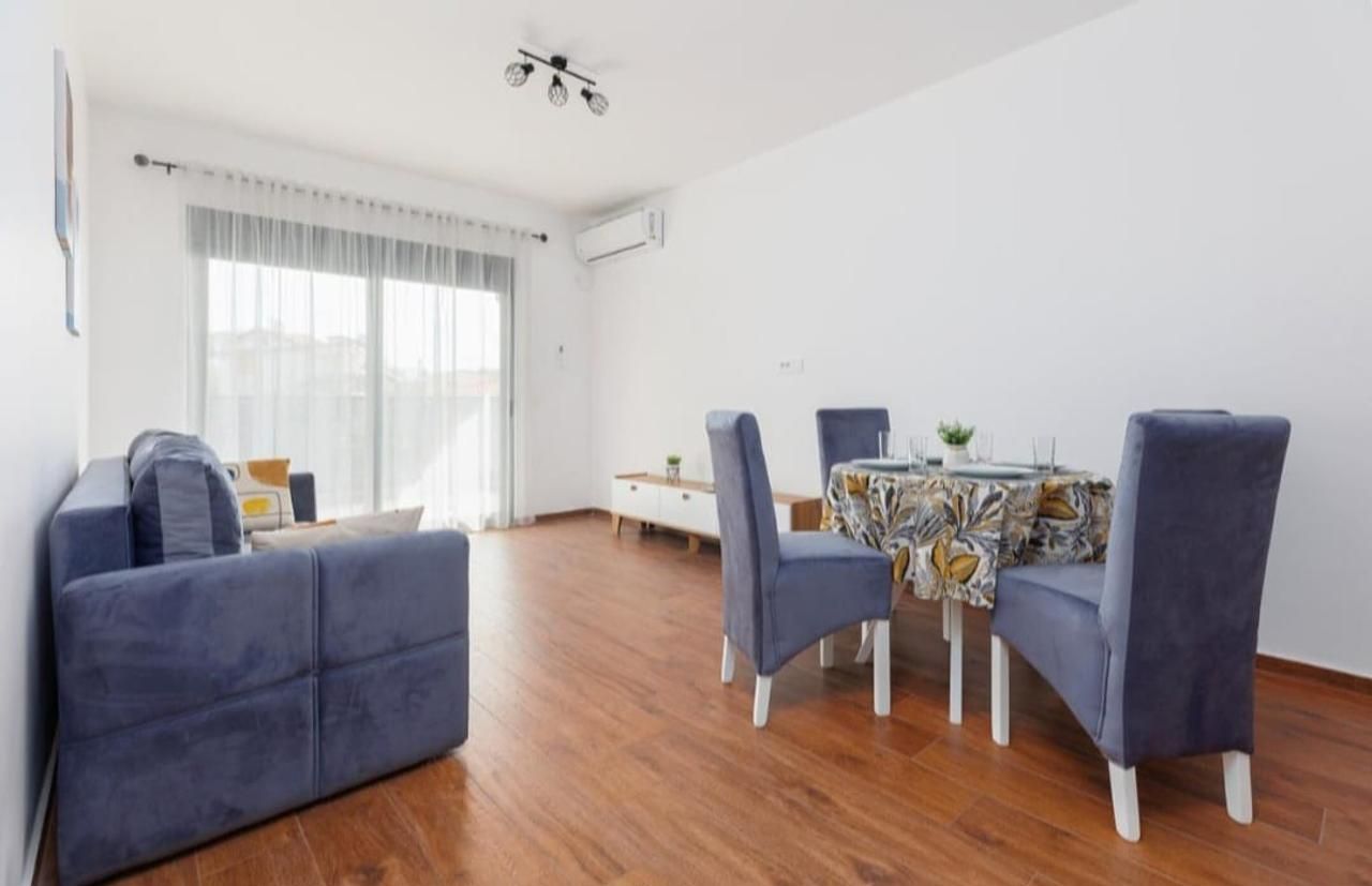 amforaproperty.com/Moderan, potpuno opremljen dvosoban stan (67 m²) sa pogledom na more, Dobre Vode – 100 m od mora