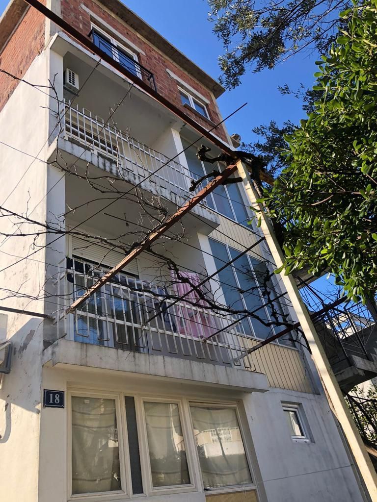 amforaproperty.com/Četvorospratna Kuća sa Pogledom na More i Planine u Šušnju, Bar