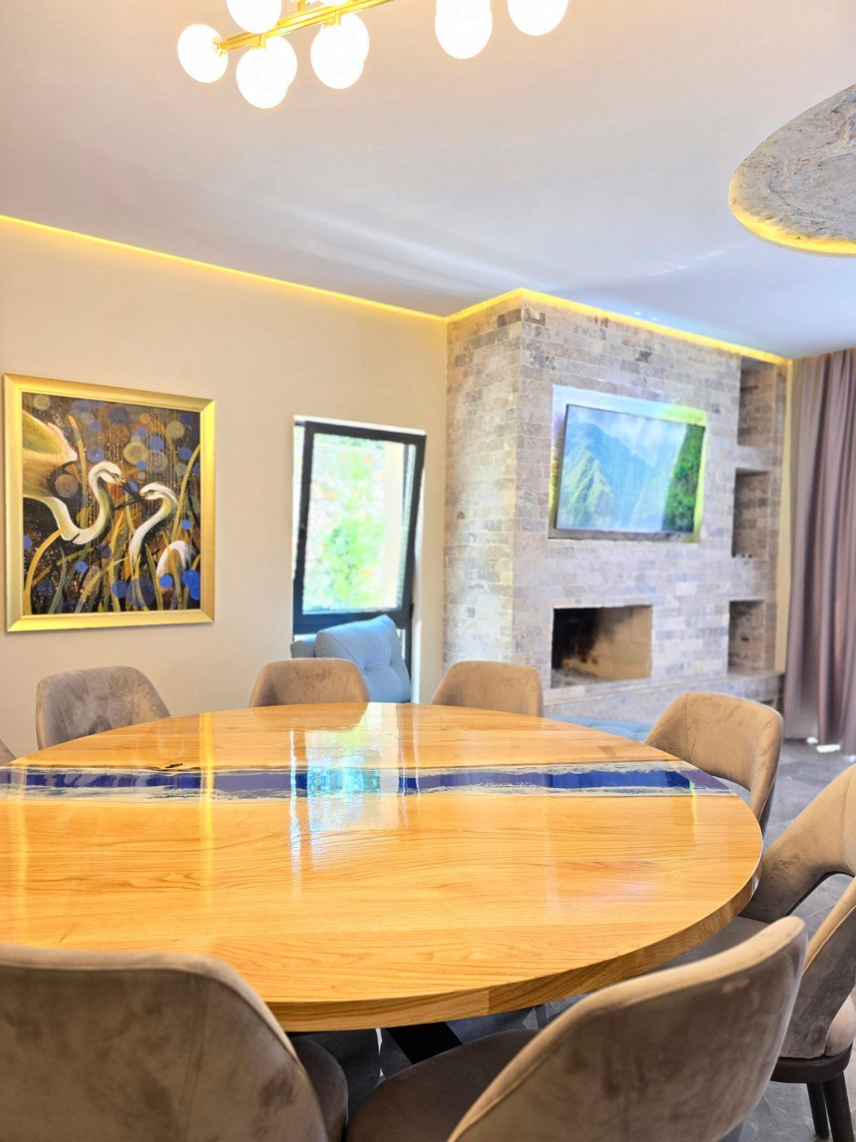 amforaproperty.com/Izdavanje,Kotor,Zagora-Ekskluzivna Vila sa Bazenom, Krovnom Terasom, Đakuzijem i Letnjom Kuhinjom (NA PERIOD OD 01.10-01.06.2025)