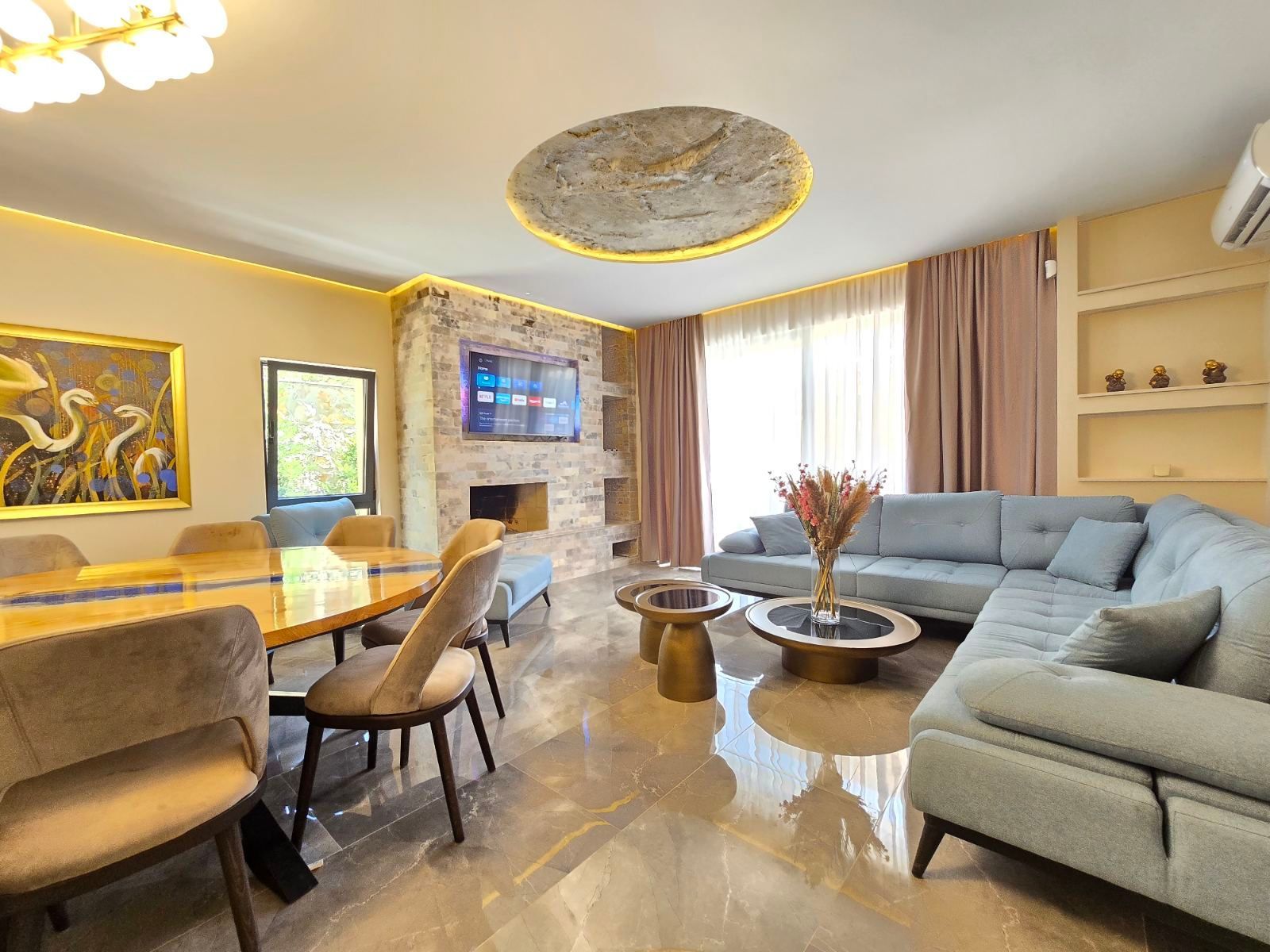 amforaproperty.com/Izdavanje,Kotor,Zagora-Ekskluzivna Vila sa Bazenom, Krovnom Terasom, Đakuzijem i Letnjom Kuhinjom (NA PERIOD OD 01.10-01.06.2025)