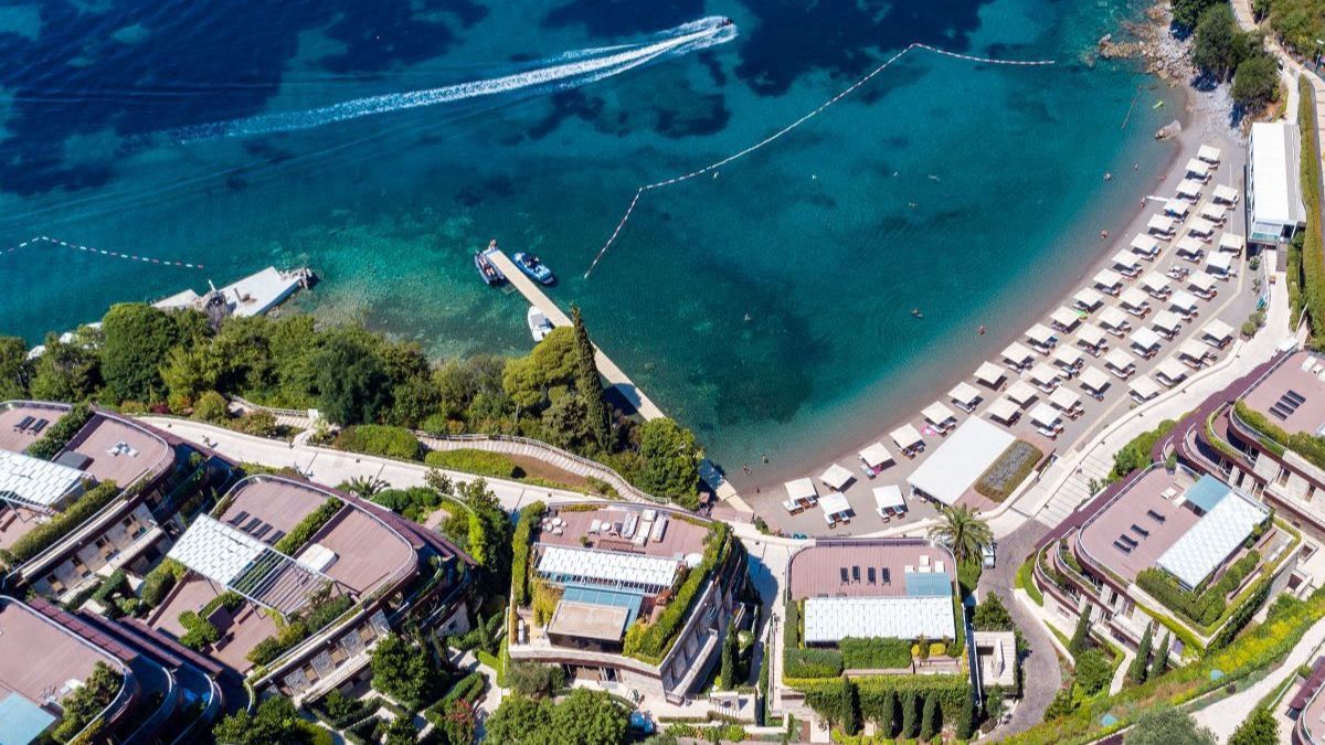 BUDVA,DUKLEY GARDENS-Jednosoban stan 97m2 sa otvorenim pogledom na more (Mogucnost placanja u Kriptovalutama) - Amfora Real Estate