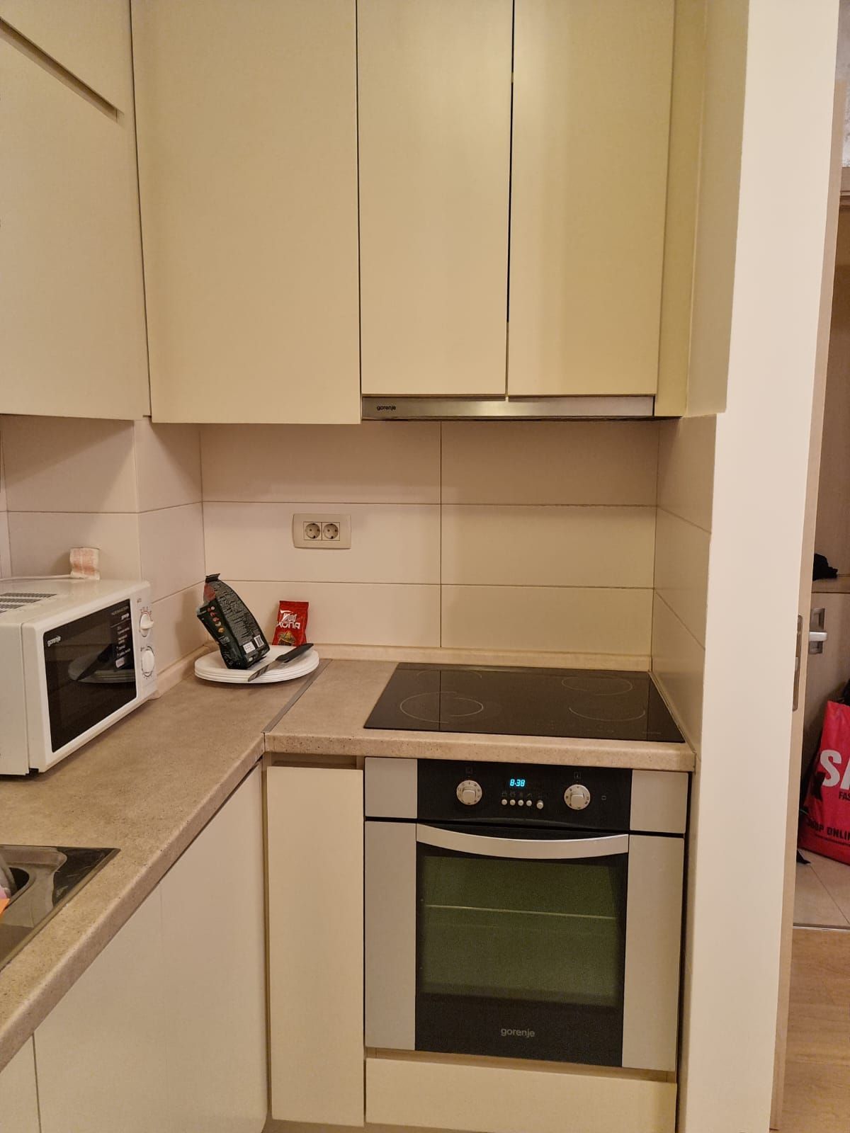 Izdavanje – Moderno opremljen jednosoban stan u Podgorici (na duži period) - Amfora Real Estate