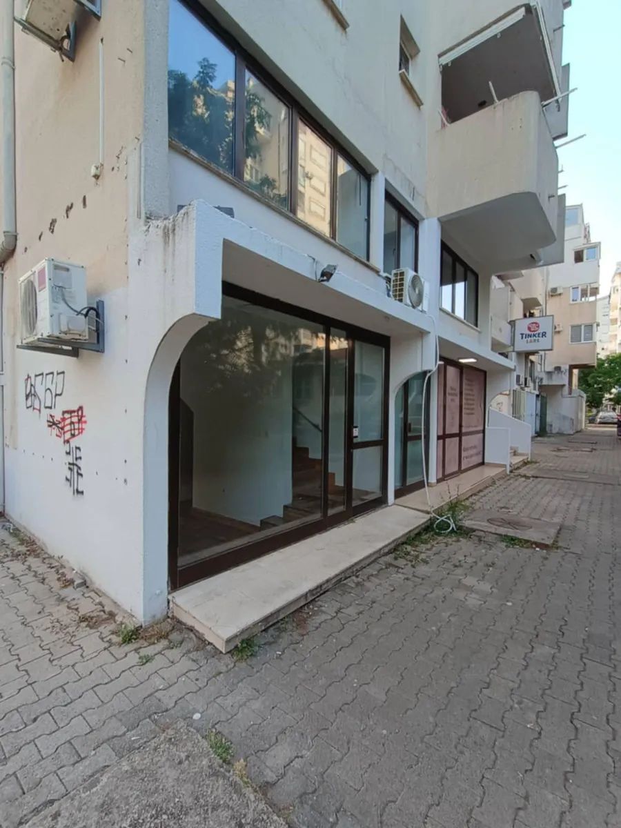 amforaproperty.com/Bar-Poslovni prostor 35m2 na atraktivnoj lokaciji