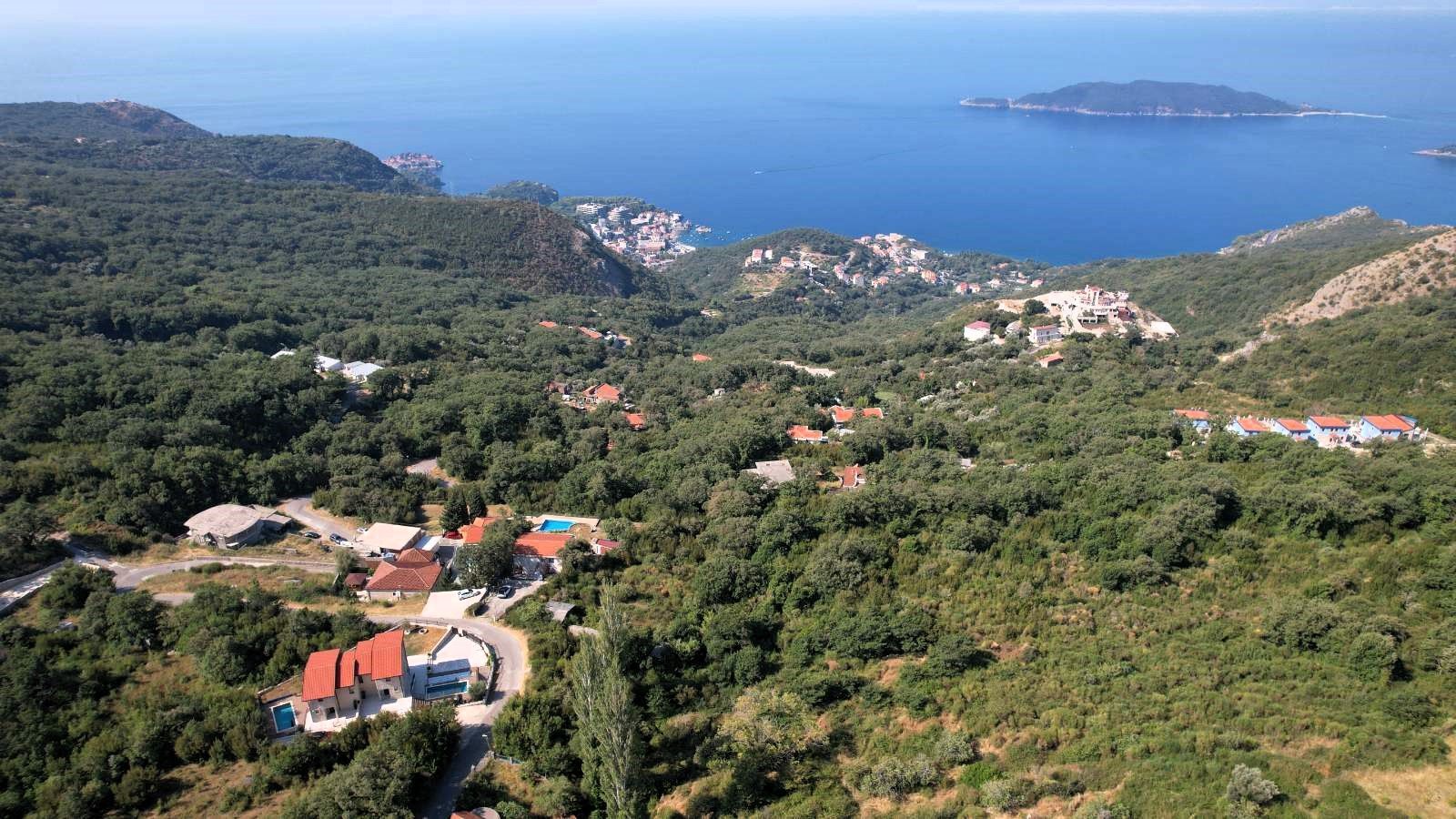 amforaproperty.com/Budva, Kuljače – Dve Luksuzne Novoizgrađene Vile sa Dva Bazena, Teretanom i Panoramskim Pogledom na More