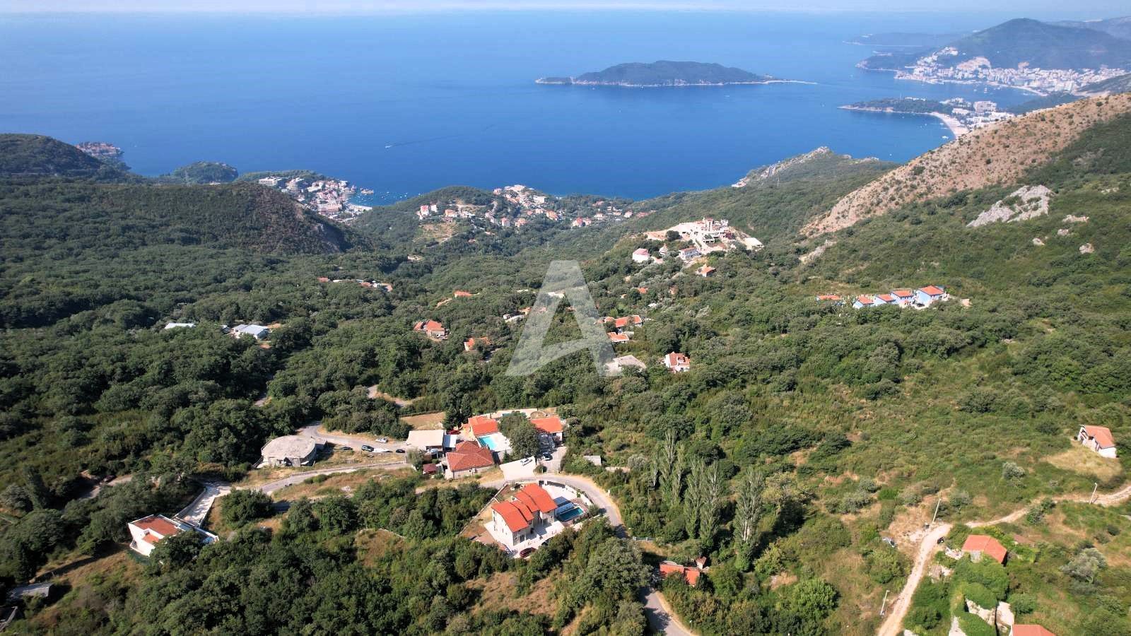 amforaproperty.com/Budva, Kuljače –Luksuzna Novoizgrađena Vila sa Bazenom, Teretanom,Saunom i Panoramskim Pogledom na More (NA PERIOD DO 01.06.2025)