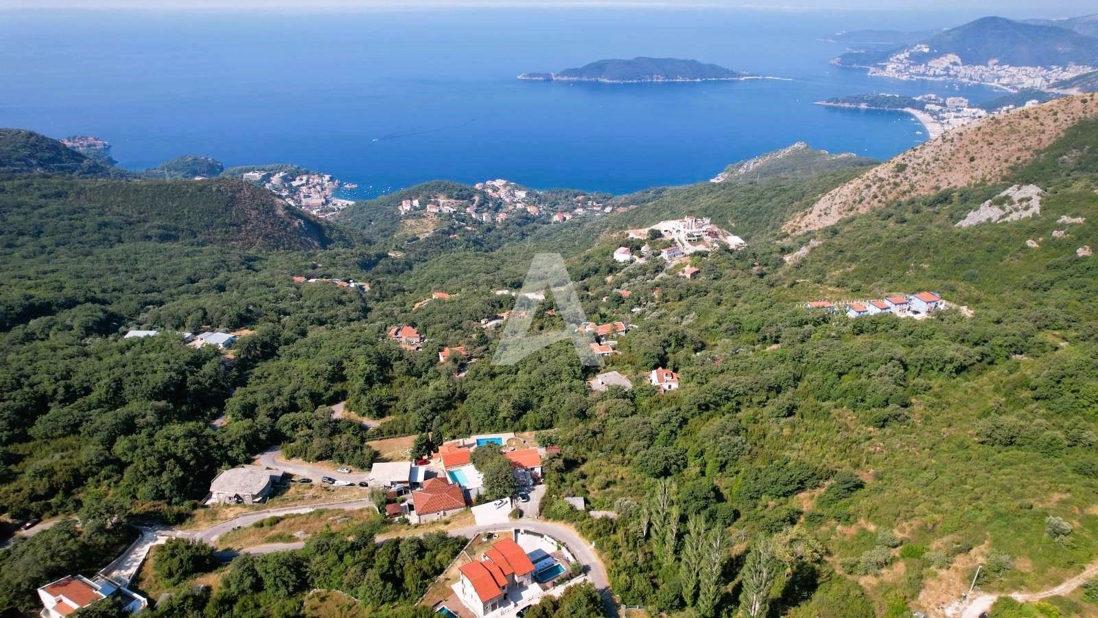 amforaproperty.com/Budva, Kuljače –Luksuzna Novoizgrađena Vila sa Bazenom, Teretanom,Saunom i Panoramskim Pogledom na More (NA PERIOD DO 01.06.2025)