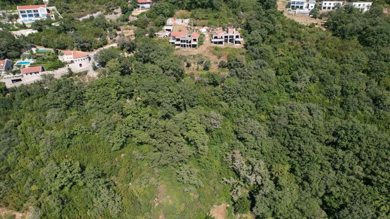 amforaproperty.com/Kuljače, Budvanska Rivijera – Plac sa Panoramskim Pogledom na More 7727 m² za Izgradnju Luksuznih Vila