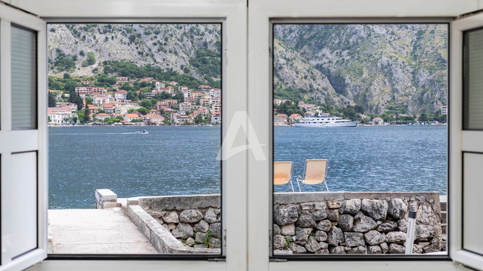 amforaproperty.com/Kuća na Obali Mora - Kotor, Muo (NA PERIOD OD 01.10-01.06.2025)