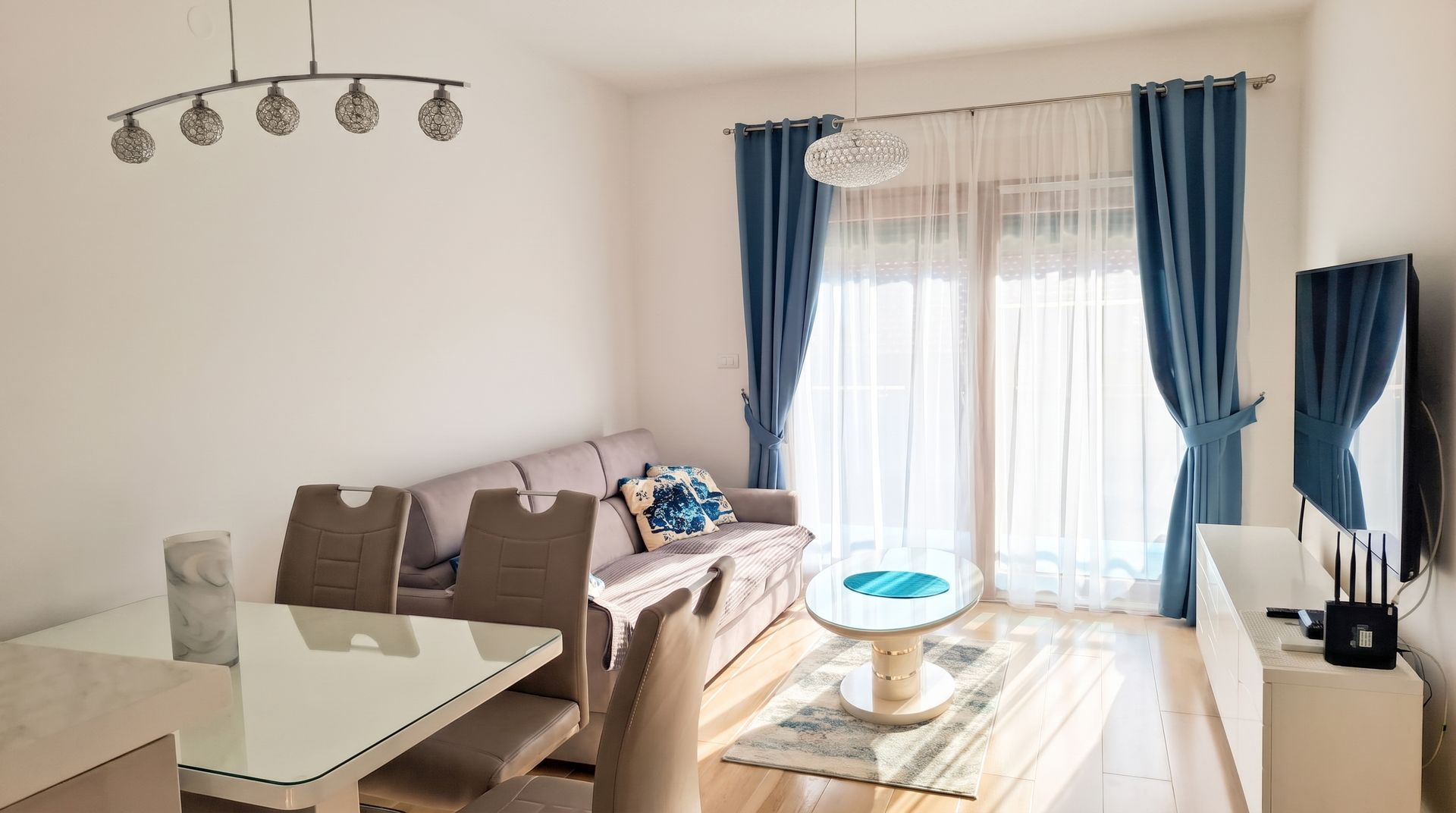 Przno-Dvosoban stan 61m2 sa pogledom na more (NA DUZI PERIOD,DOSTUPAN OD 01.09.2026) - Amfora Real Estate