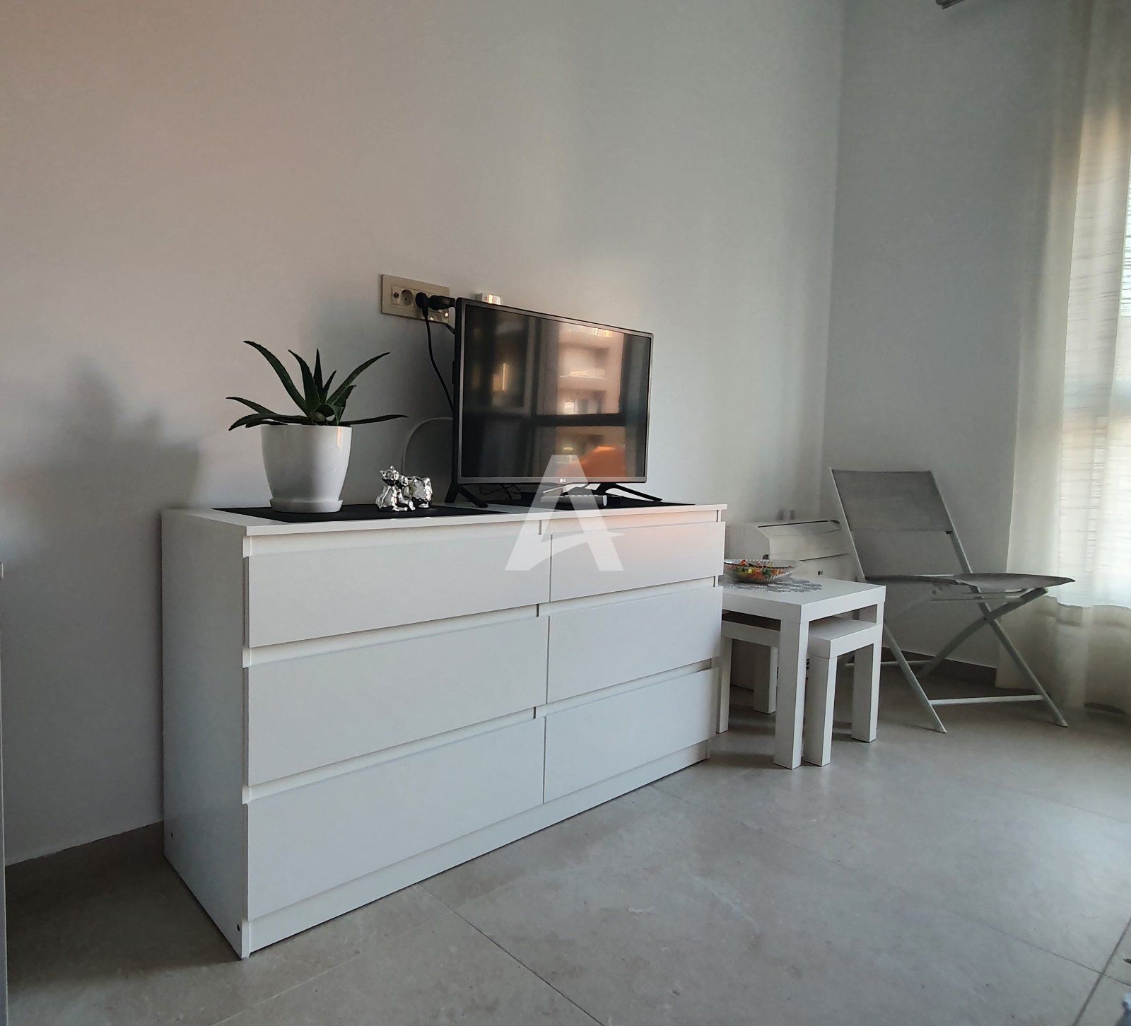 amforaproperty.com/Moderno opremljen studio apartman 30m2 u centru Budve (na duzi period)