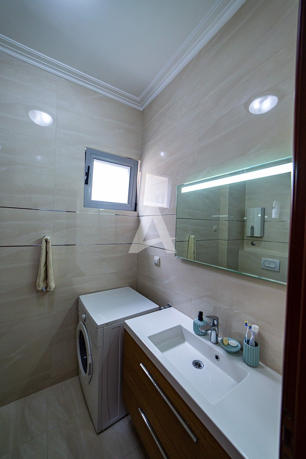 amforaproperty.com/Jednosoban Apartman 68m² u Centru Budve, 200m od Plaže (na duzi period)