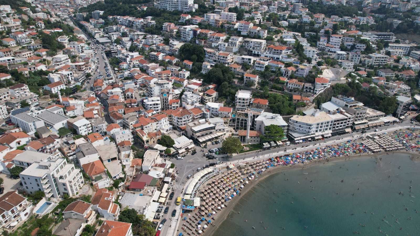 amforaproperty.com/Plac 295m2 sa Kućom na Ekskluzivnoj Lokaciji u Ulcinju – Pogled na More i Stari Grad