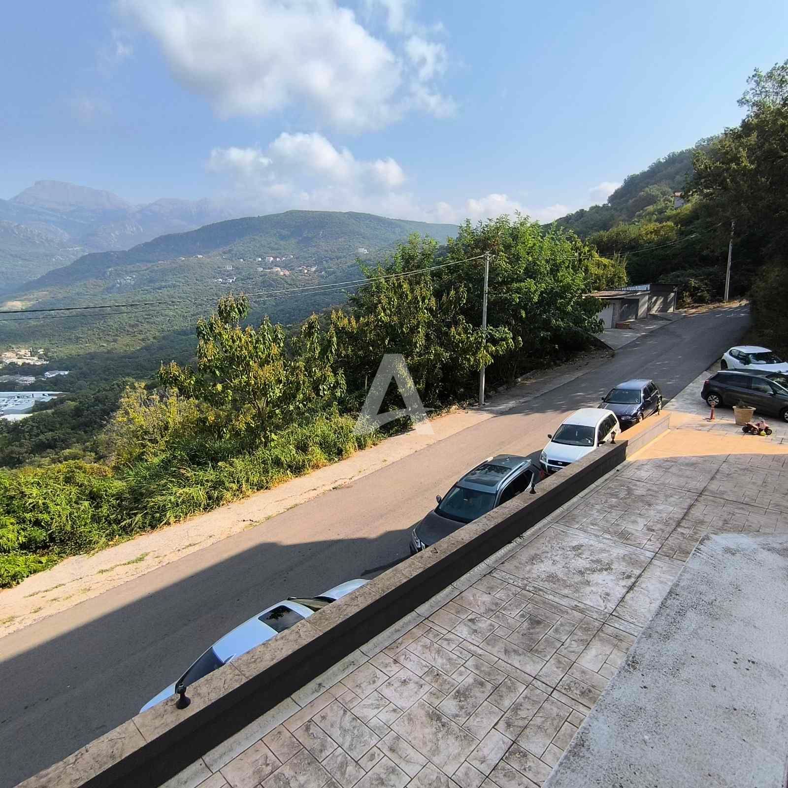 amforaproperty.com/Jednosoban stan 61m2 , Seoce-Budva (na duzi period)