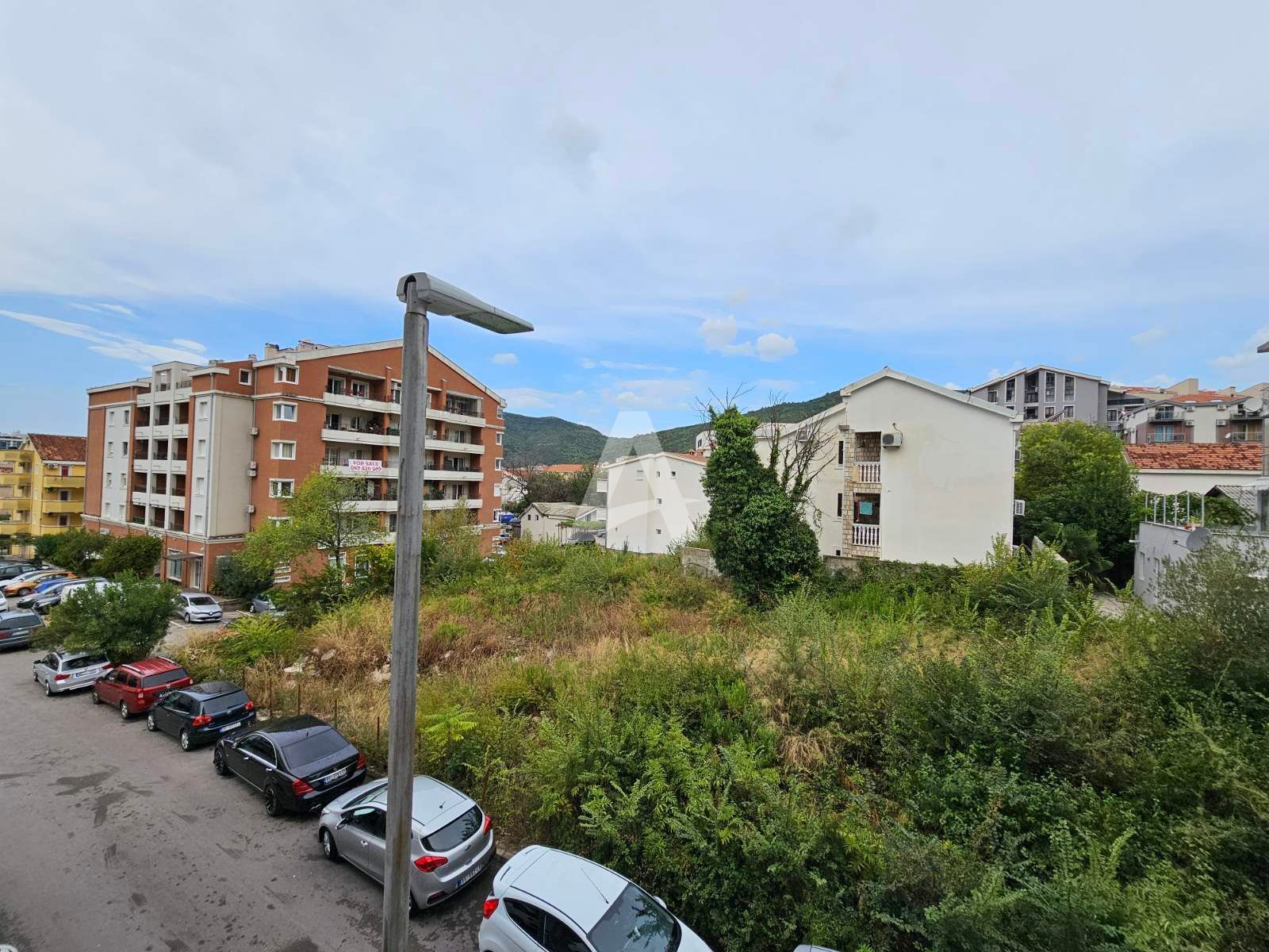 amforaproperty.com/Dvosoban opremljen stan u naselju Lazi, Budva (na duzi period)