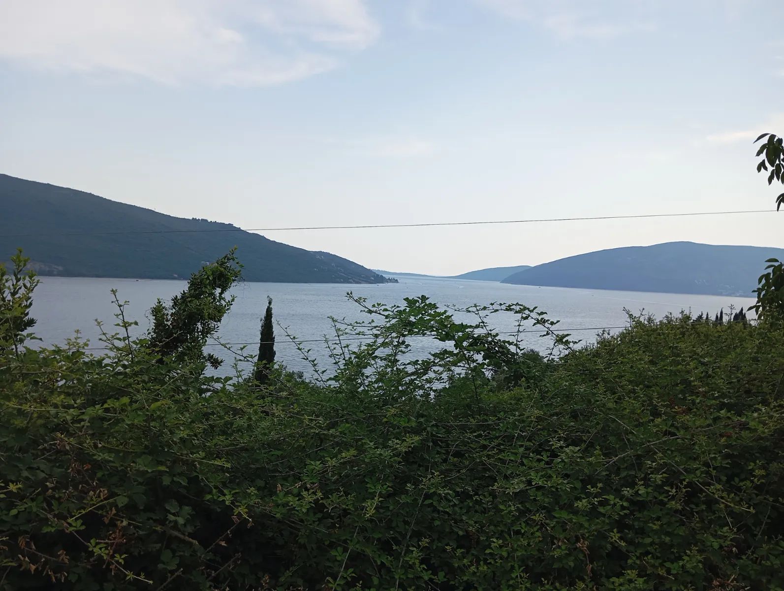 amforaproperty.com/Zemljište 10.064m2 sa panoramskim pogledom na more u Kumboru, Herceg Novi