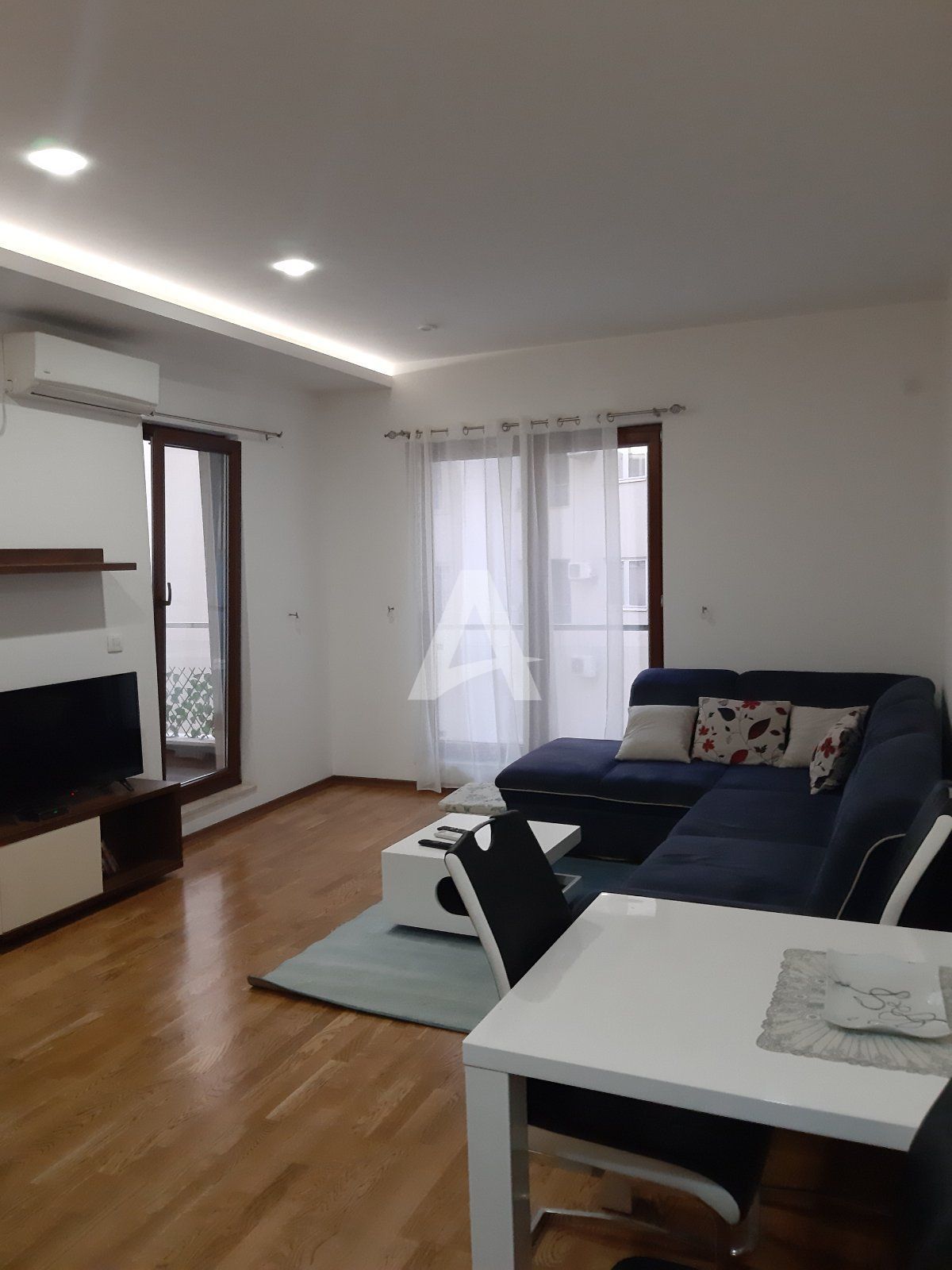 amforaproperty.com/Budva,Bulevar-Jednosoban stan 50m2 na atraktivnoj lokaciji (na duzi period)