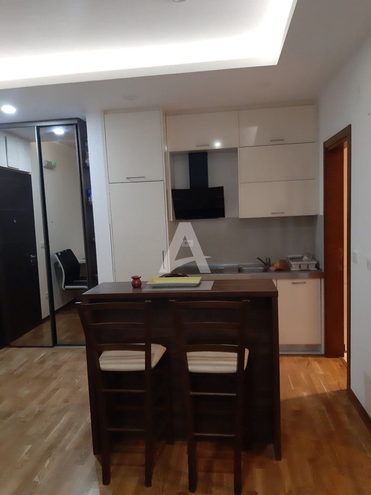 amforaproperty.com/Budva,Bulevar-Jednosoban stan 50m2 na atraktivnoj lokaciji (na duzi period)