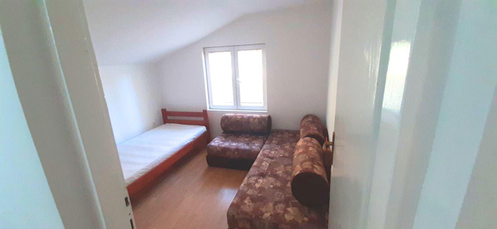 amforaproperty.com/Troiposoban Stan 85m2 sa Privatnim Dvorištem i Panoramskim Pogledom na More u Herceg Novom,Topla.