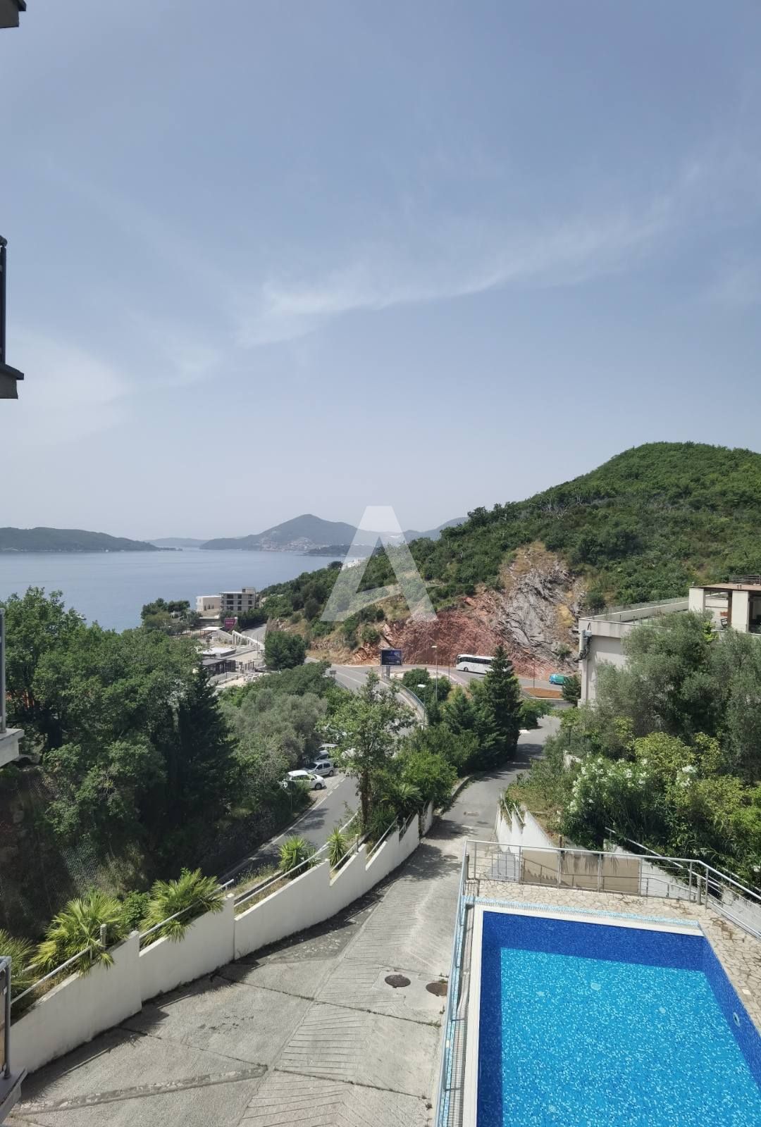 amforaproperty.com/Lux studio apartman 34m2, sa pogledom na more, Pržno, Budva (na duzi period)