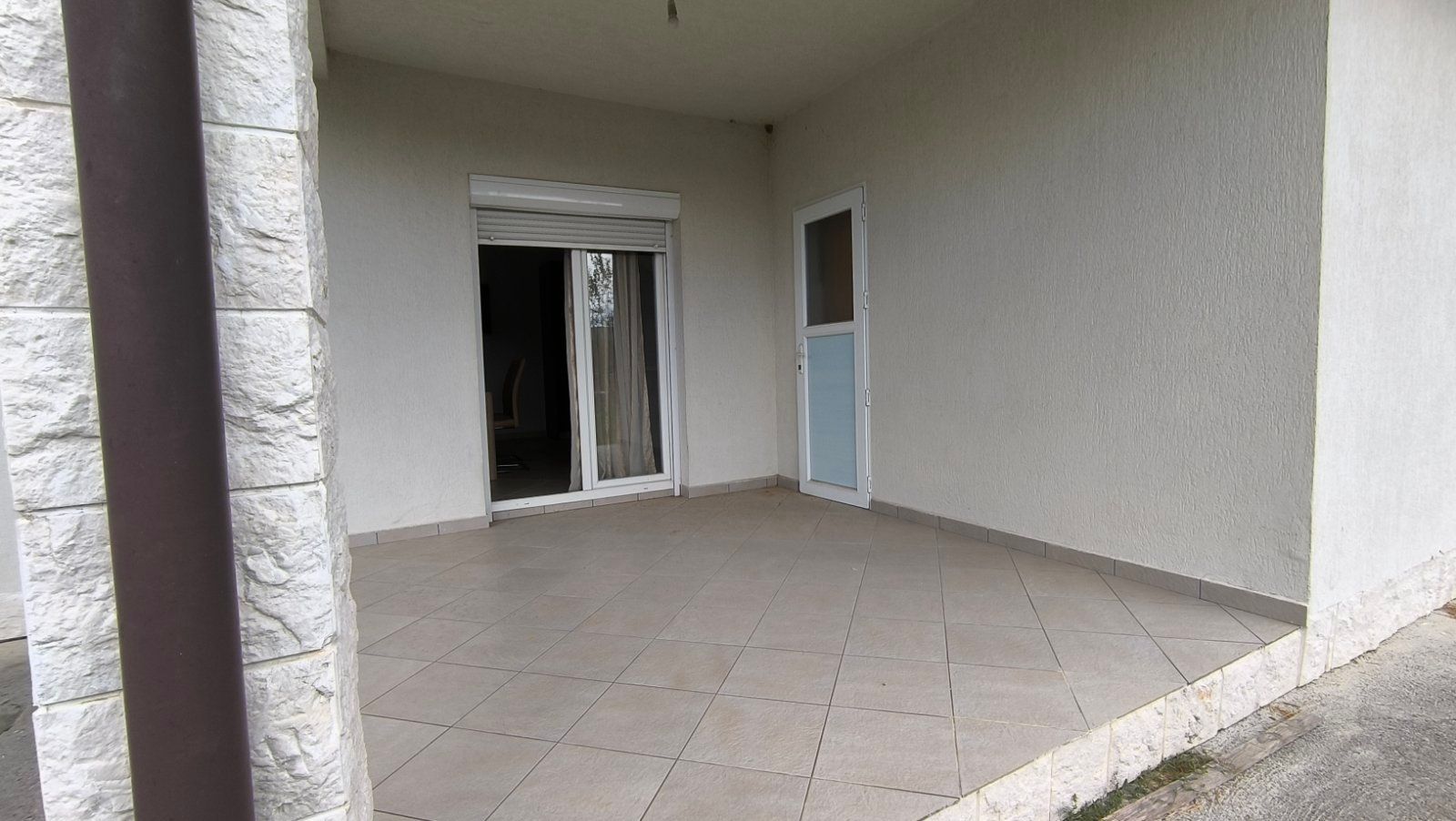 amforaproperty.com/Prostrana Jednospratna Kuća 226m² sa Placem od 1225m² Danilovgrad,Podgorica