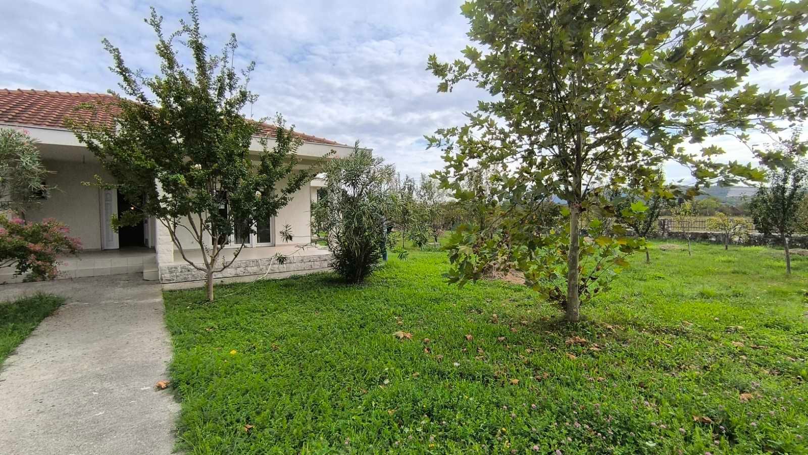 amforaproperty.com/Prostrana Jednospratna Kuća 226m² sa Placem od 1225m² Danilovgrad,Podgorica