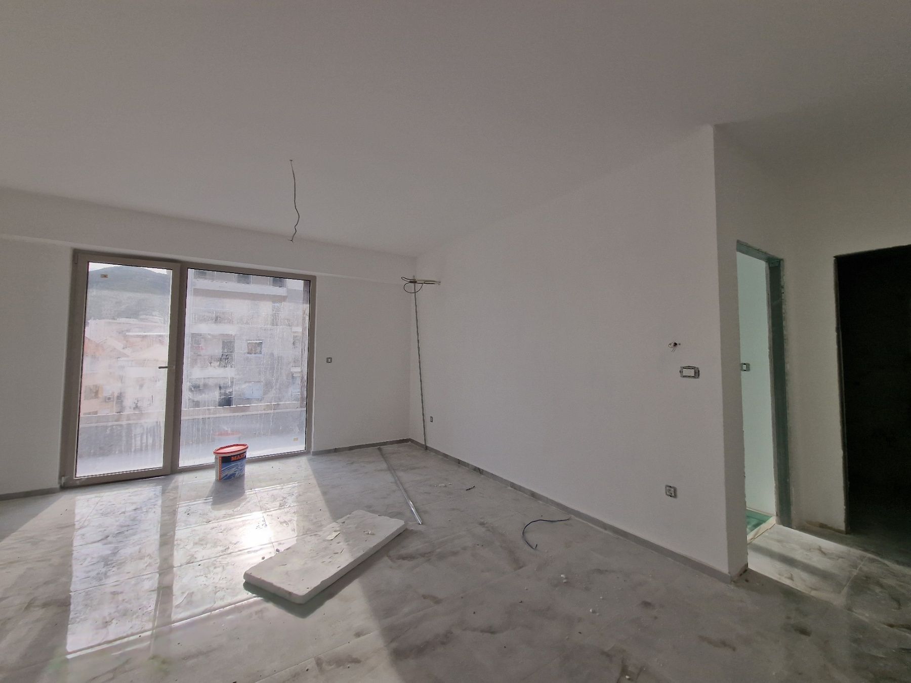 amforaproperty.com/Nov jednosoban stan 54m2 u Budvi,Rozino