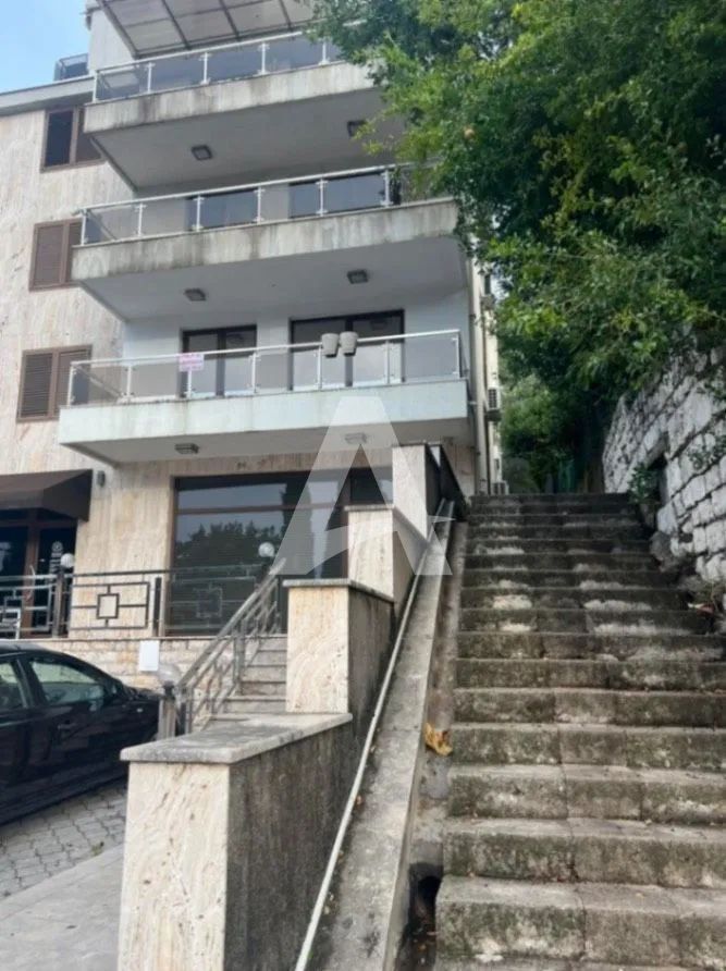 amforaproperty.com/Boreti, Budva-Moderno opremljen jednosoban stan 57m2 (NA PERIOD DO 01.06.2025)