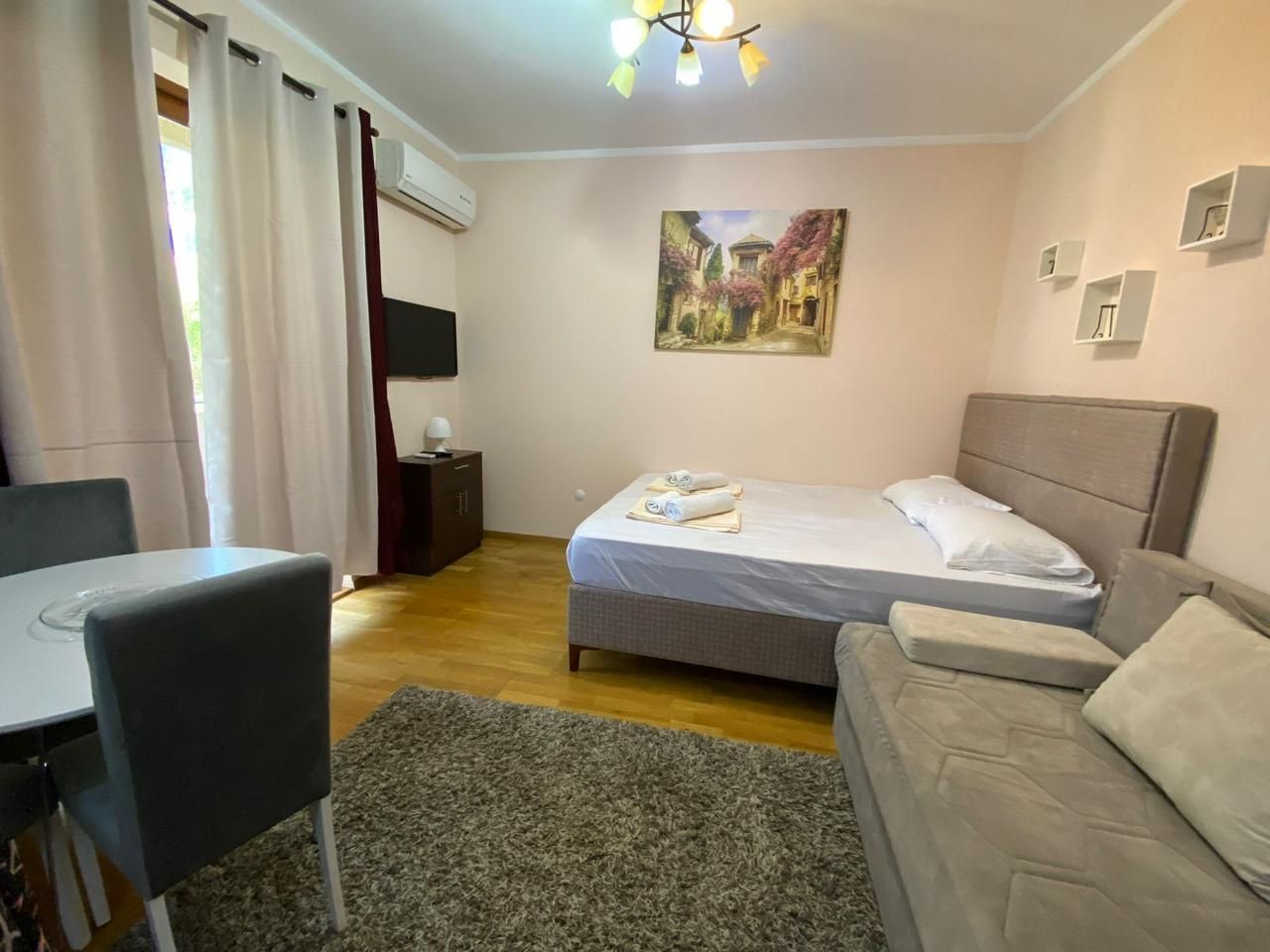 Izdavanje nameštenog studio apartmana – Budva,Podkosljun (NA DUZI PERIOD) - Amfora Real Estate
