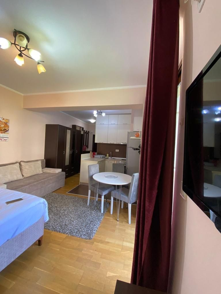 Izdavanje nameštenog studio apartmana – Budva,Podkosljun (NA DUZI PERIOD) - Amfora Real Estate