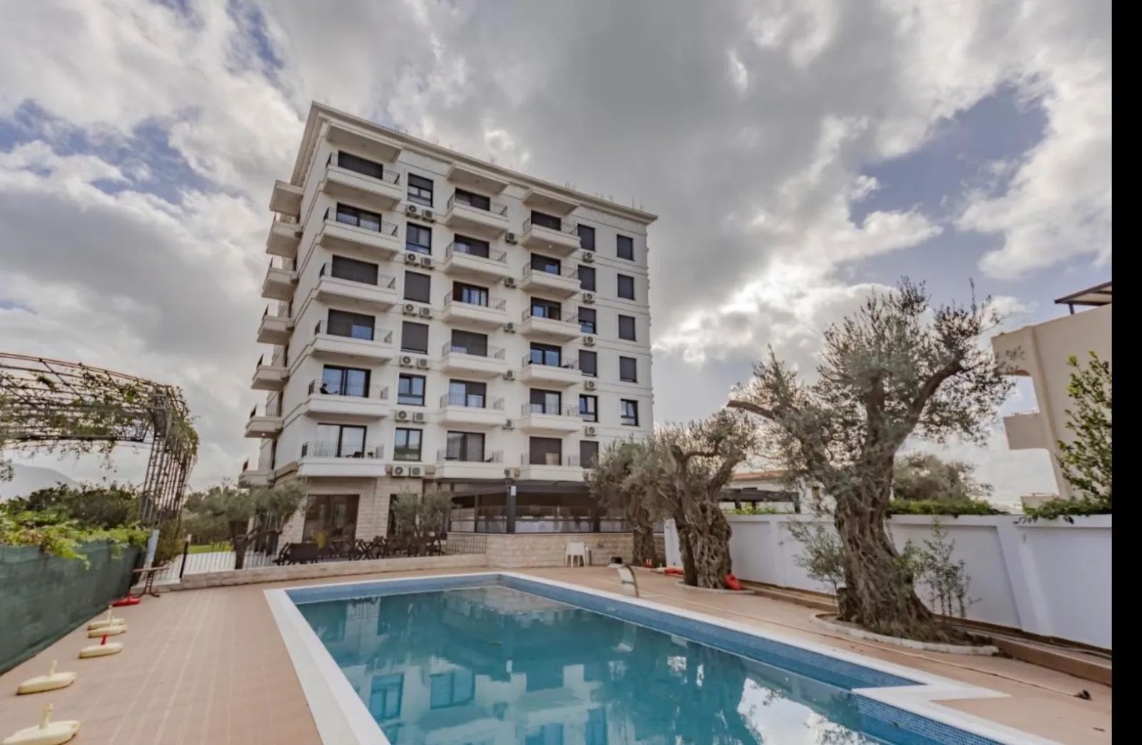 Dvosoban Stan (71 m²) u Centru Bara –(Dostupan od 01.07.2025,na duzi period) - Amfora Real Estate