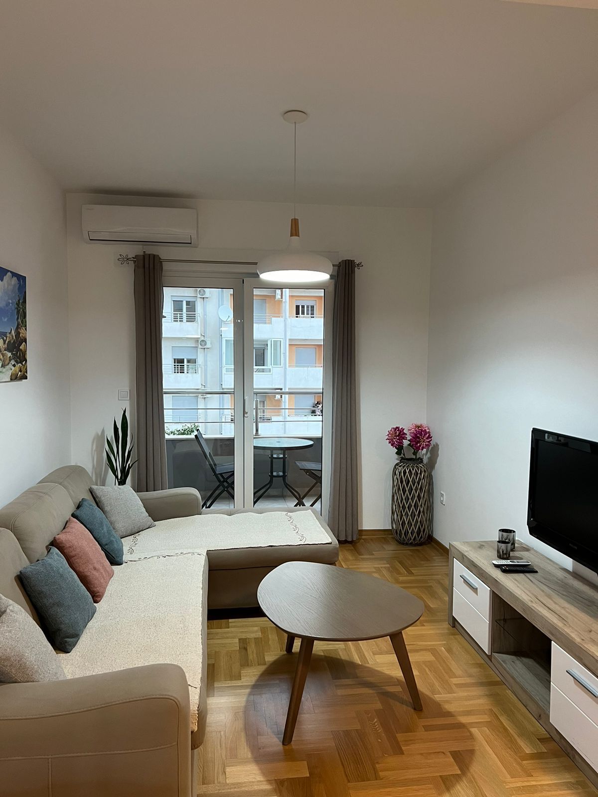 amforaproperty.com/Jednosoban stan kod fakulteta u Budvi, 47m² (Na Duzi Period,Dostupan od 10.10.2024)