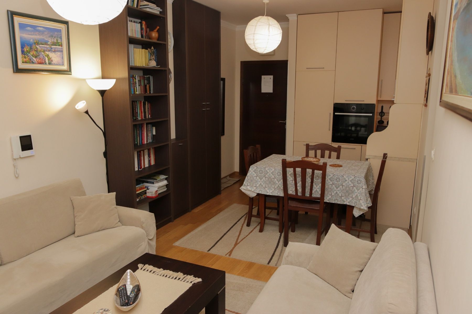 amforaproperty.com/Dvosoban apartman sa garažnim mestom, 100 metara od mora - Gospostina, Budva (NA DUZI PERIOD)