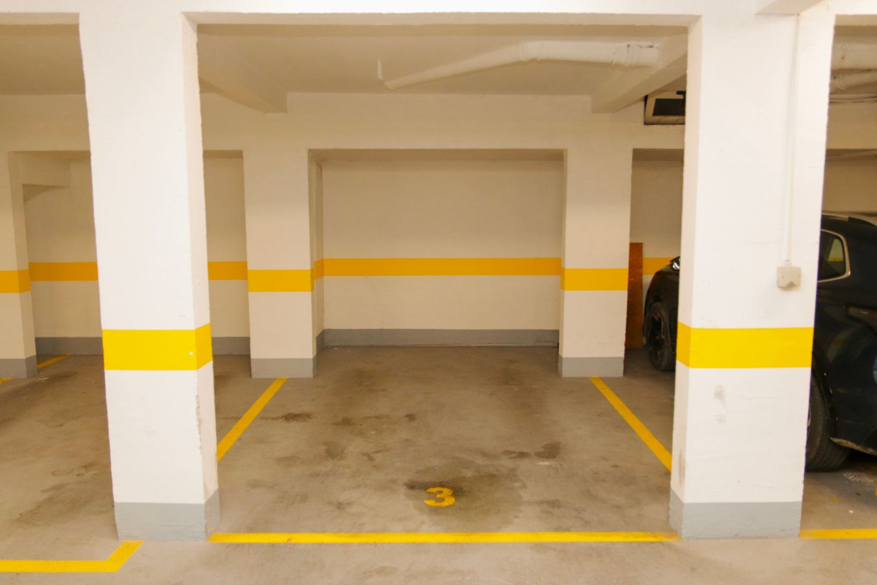 Dvosoban apartman sa garažnim mestom, 100 metara od mora - Gospostina, Budva (NA DUZI PERIOD) - Amfora Real Estate