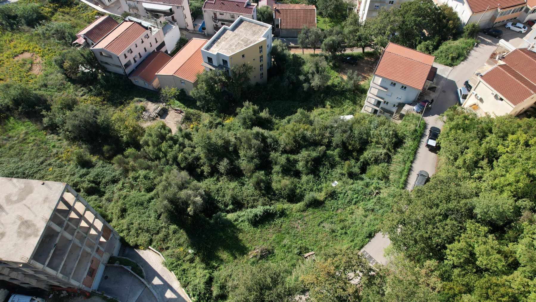 amforaproperty.com/PLAC 500M2 SA POGLEDOM NA MORE U PRIJEVORU, BUDVA