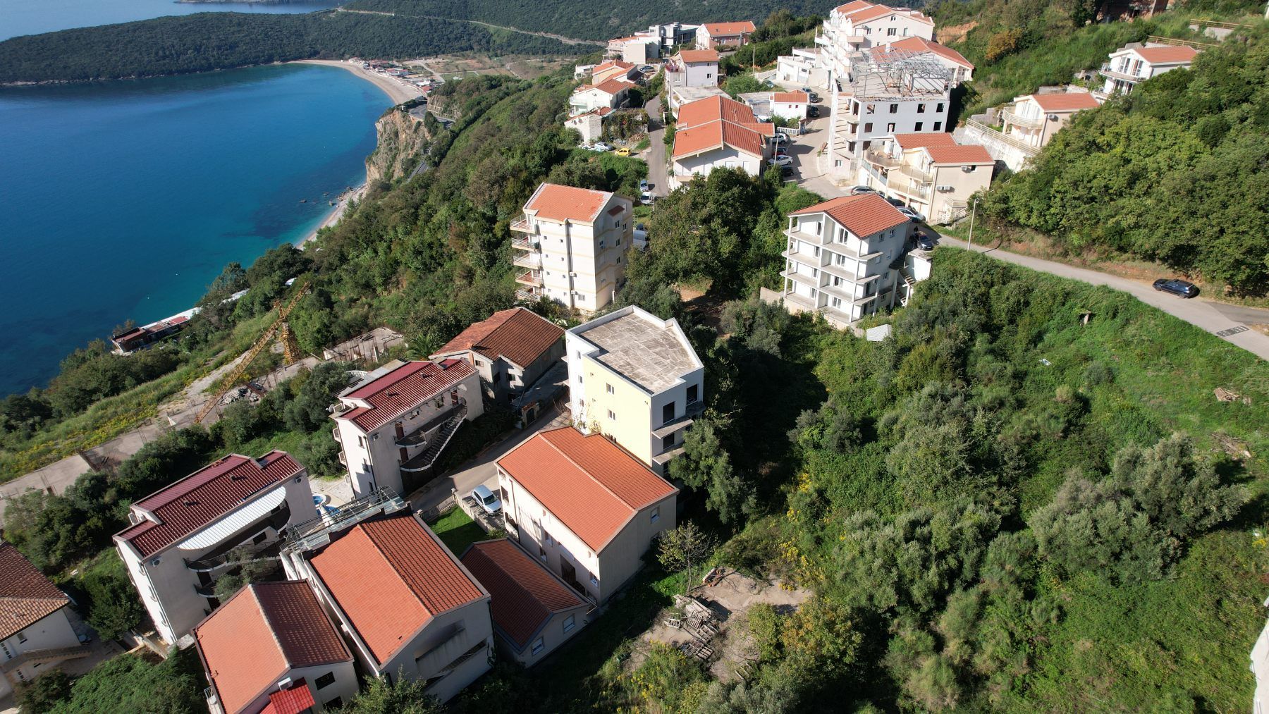 amforaproperty.com/PLAC 500M2 SA POGLEDOM NA MORE U PRIJEVORU, BUDVA